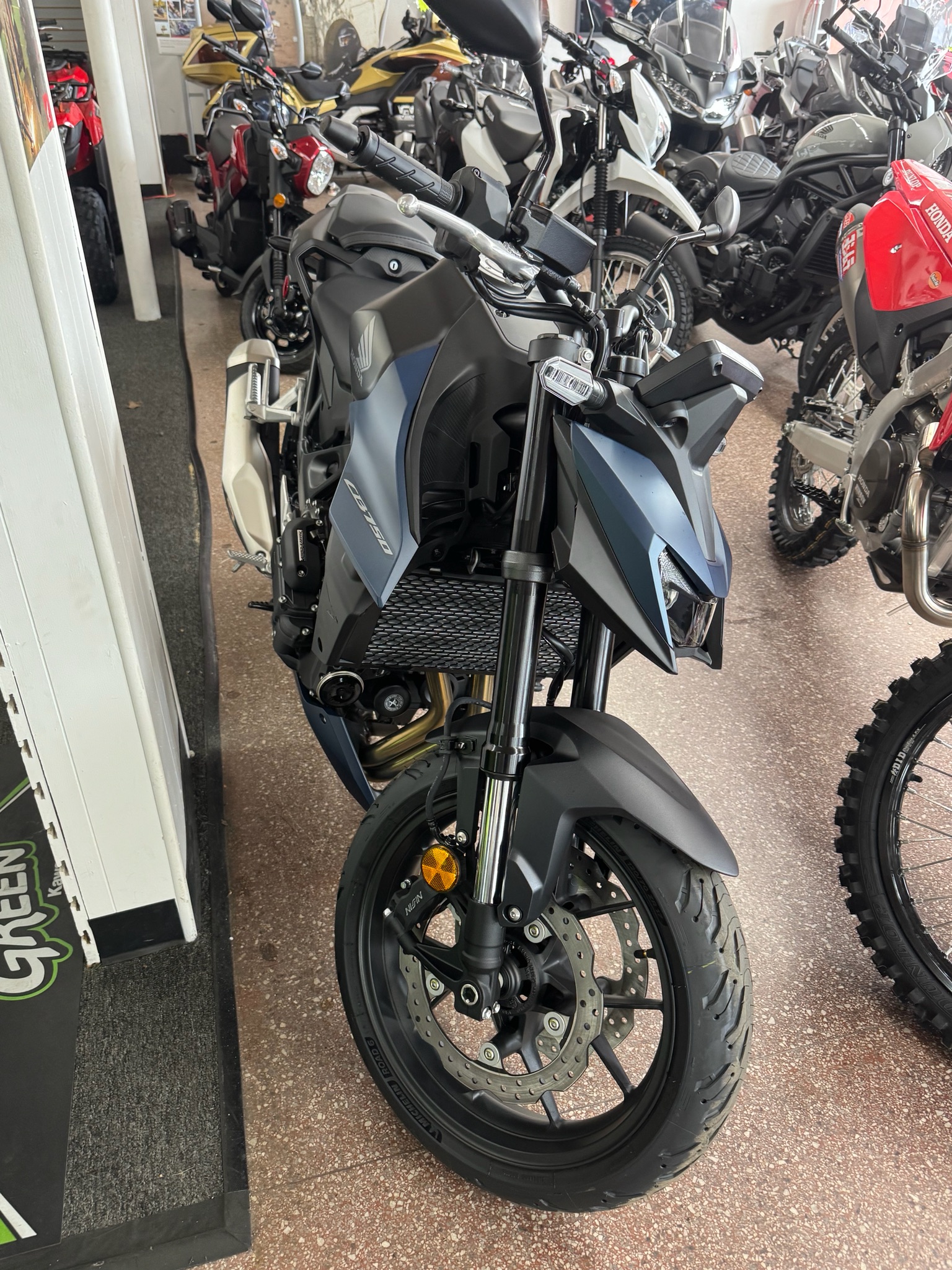 2026 CB750 Hornet E-Clutch