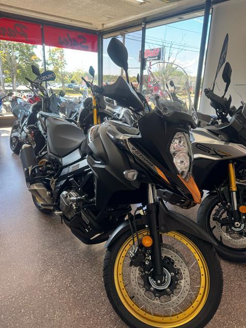 2025 Suzuki V-Strom 650XT Adventure