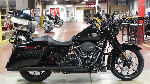 New 2025 Harley-Davidson Road King® Special Vivid Black