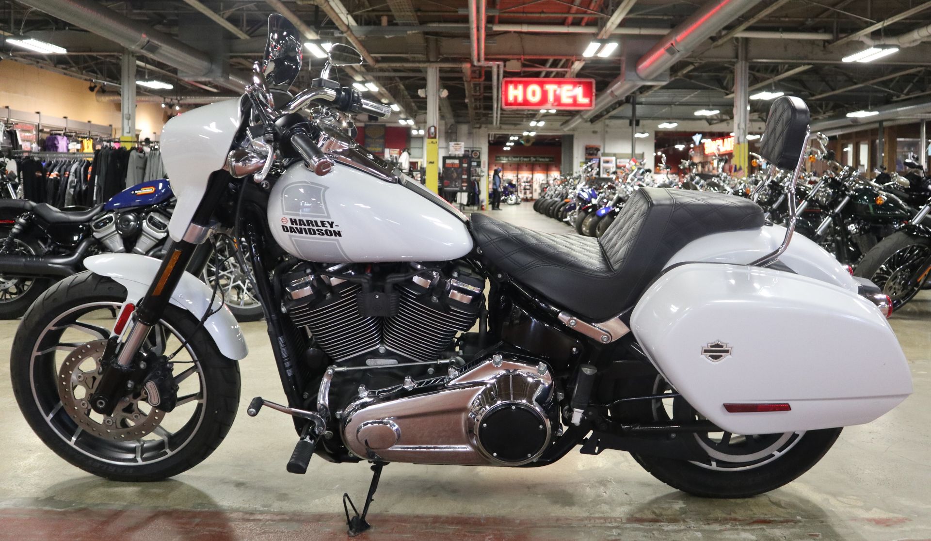 2021 Harley-Davidson Sport Glide® 5