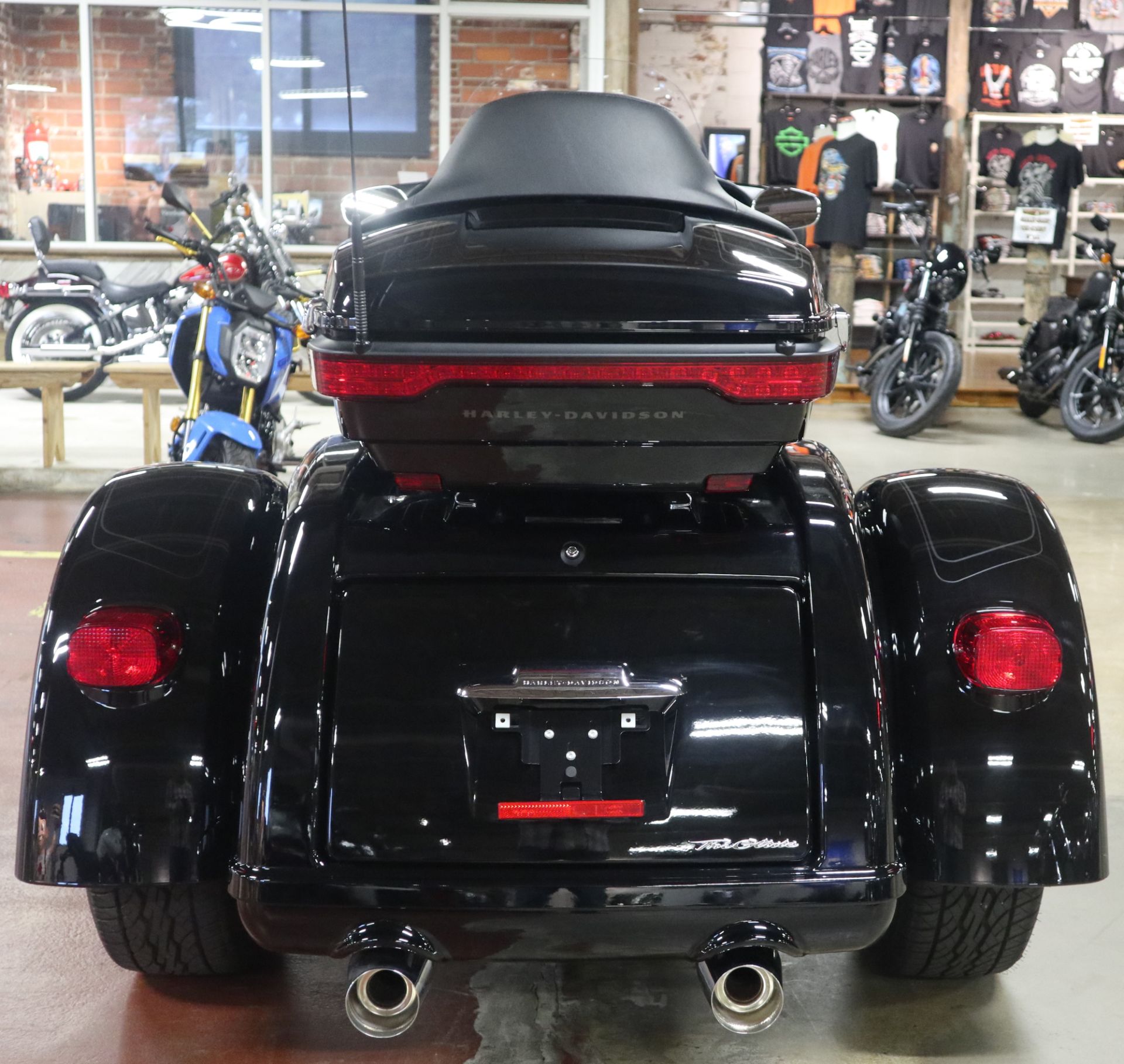 2022 Harley-Davidson Tri Glide® Ultra 6