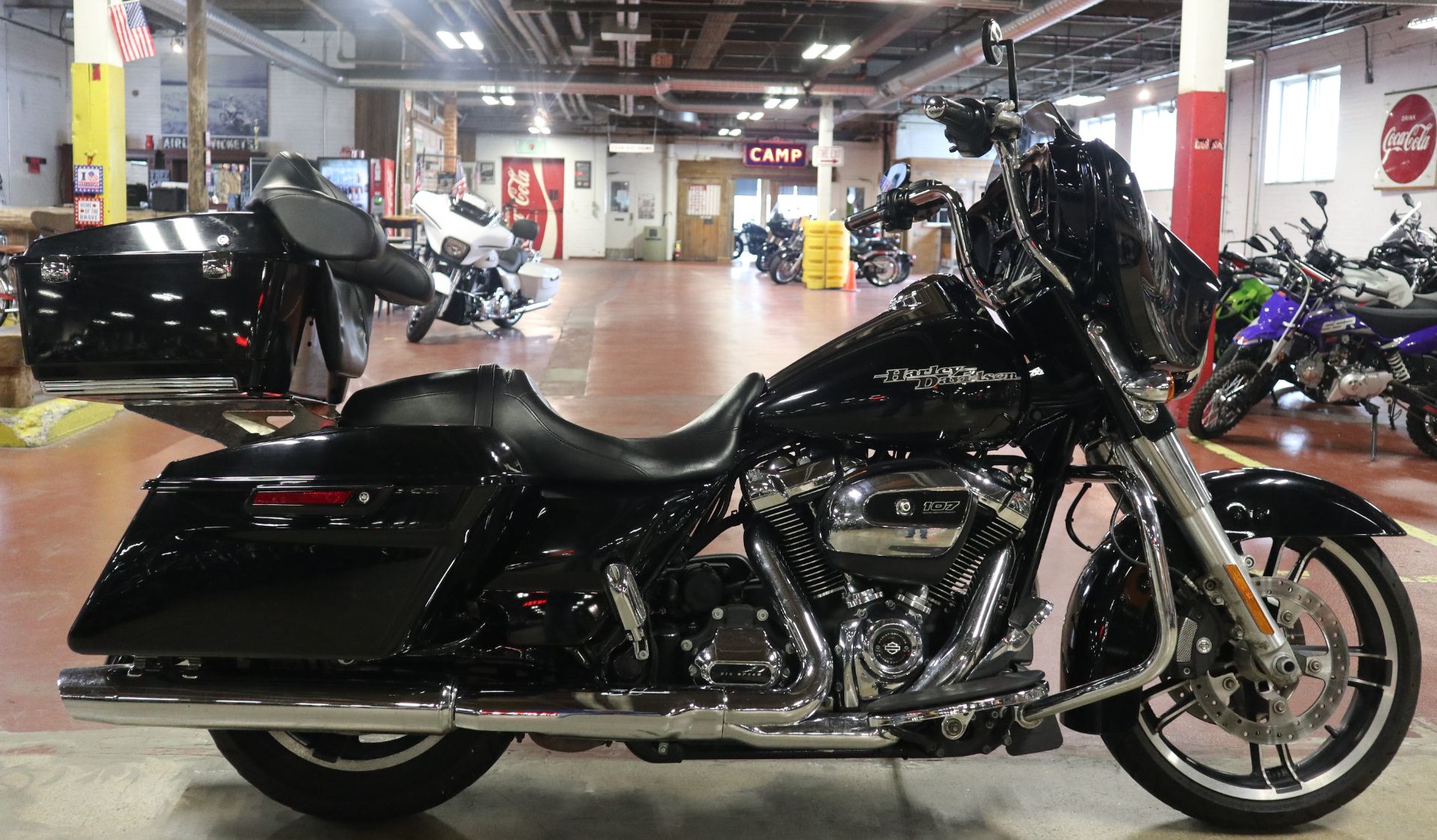 2017 Harley-Davidson Street Glide® Special 9