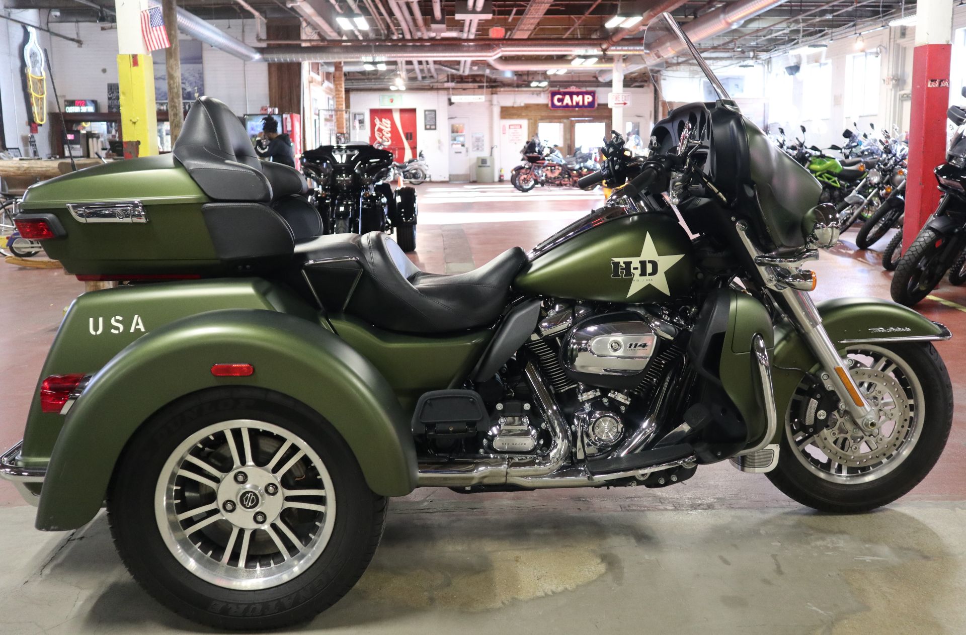 2022 Harley-Davidson Tri Glide Ultra (G.I. Enthusiast Collection) 9
