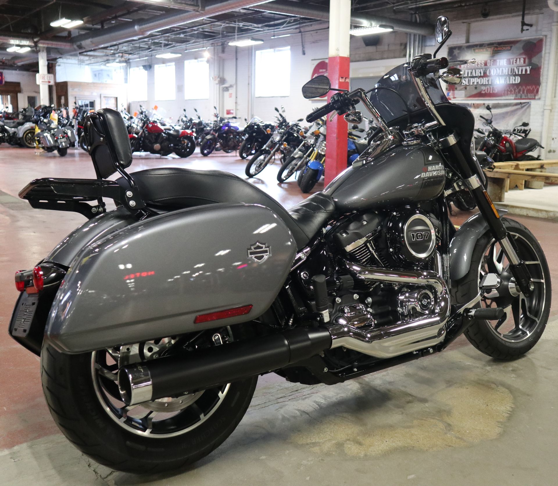 2021 Harley-Davidson Sport Glide® 8