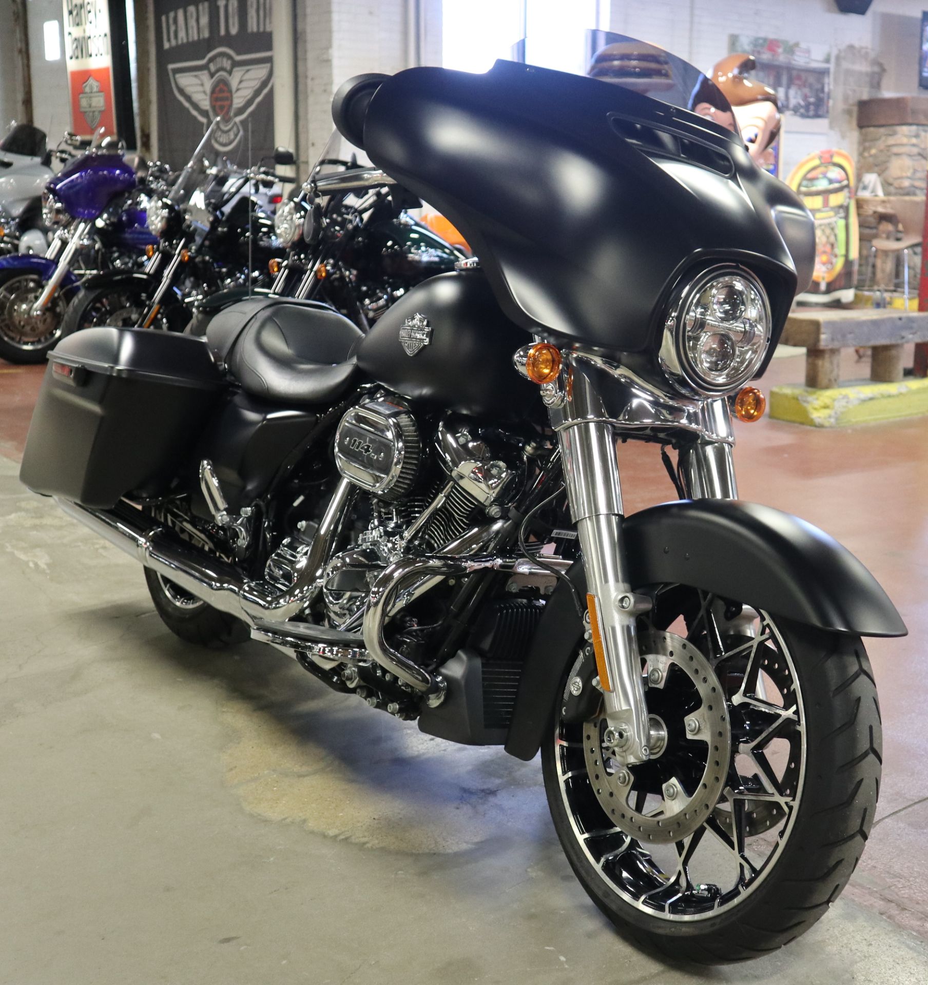 2022 Harley-Davidson Street Glide® Special 2