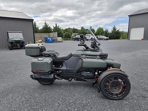 2025 Can-Am Canyon Redrock in PA | Specs, Price | New Moss Green
