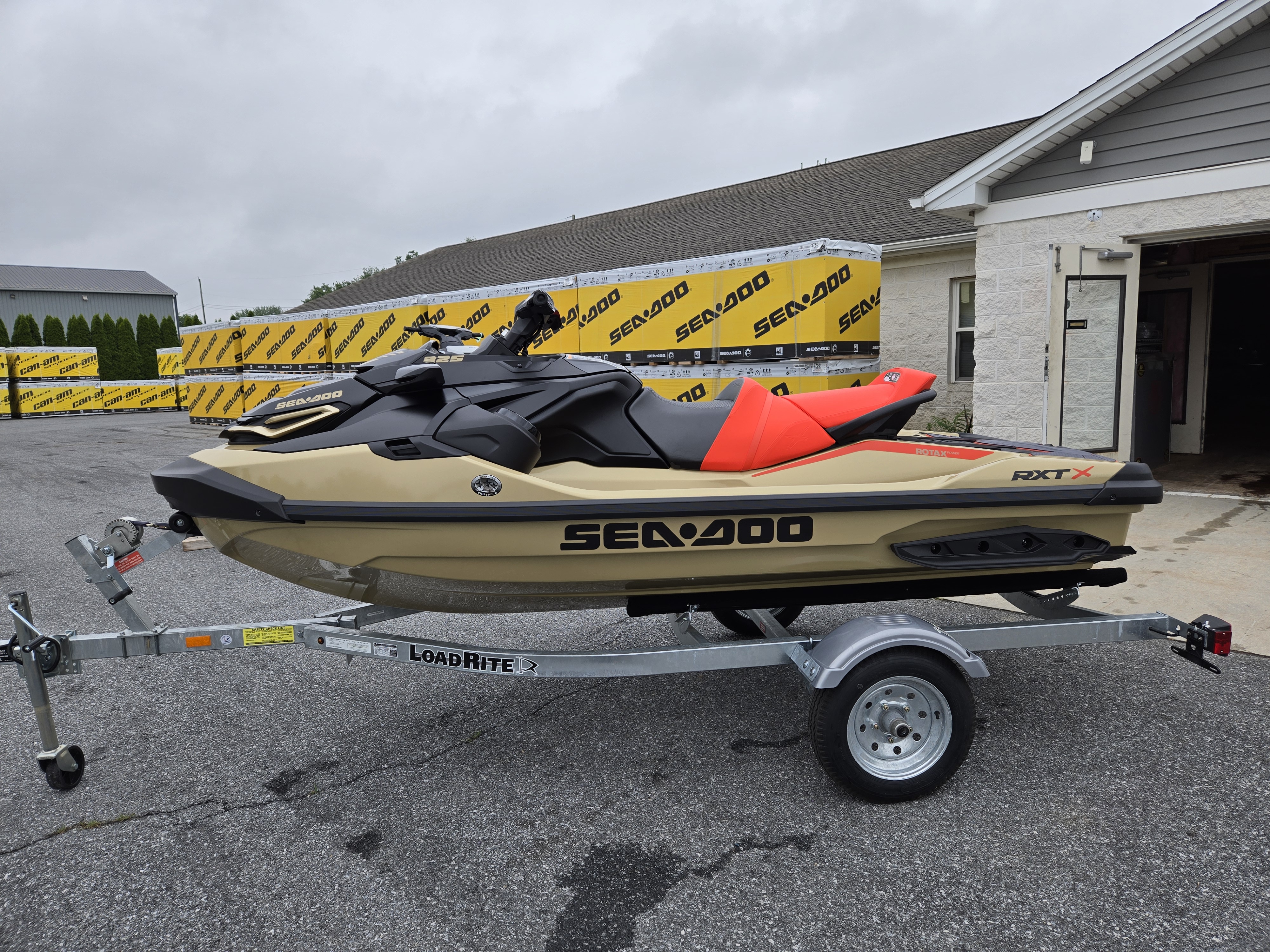 □SEA□ 2025 Sea-Doo RXT-X 325 + Tech Package for Sale in PA | Specs
