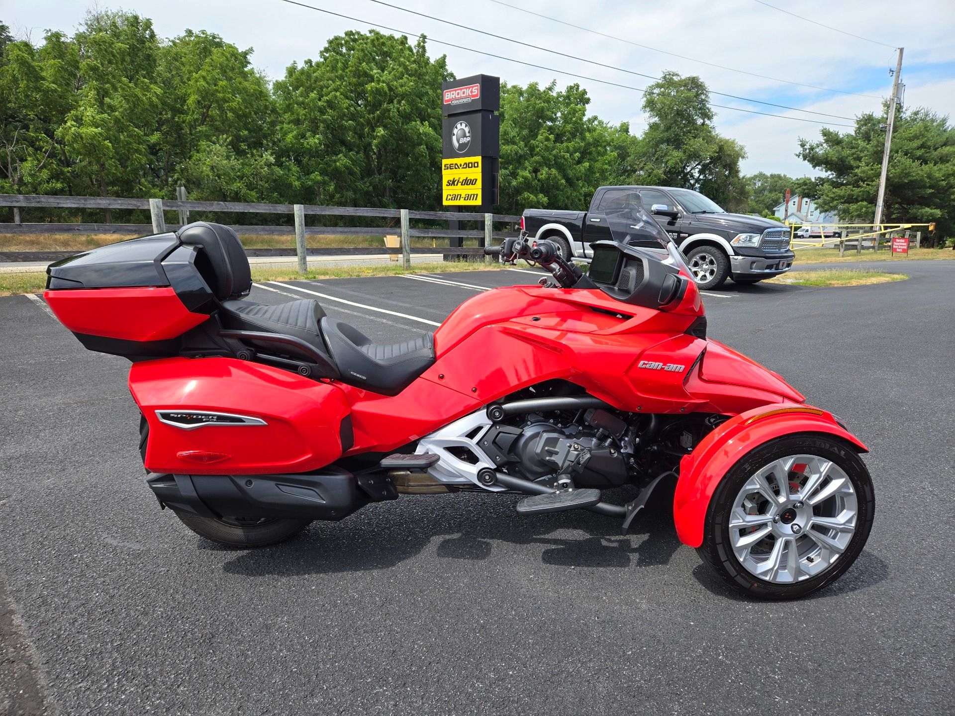 Three Wheel Seater Spyder Motorcycle 2024 Can-Am Spyder F3 Limited