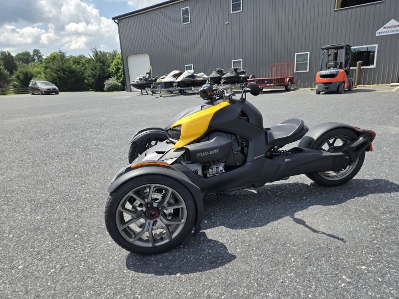 2026 Can-Am™ Ryker 900 ACE 2