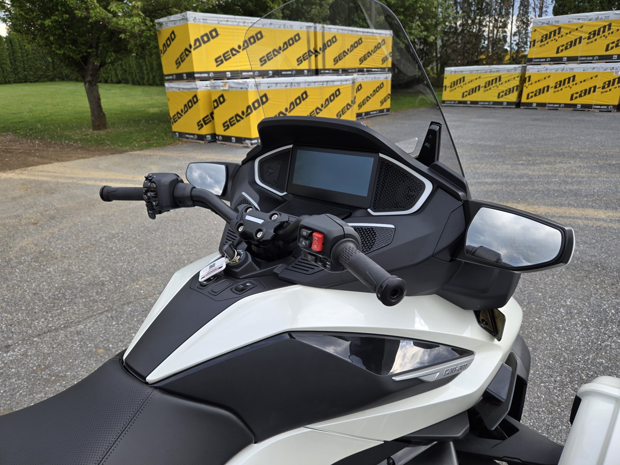 2026 Can-Am™ Spyder RT Limited 7