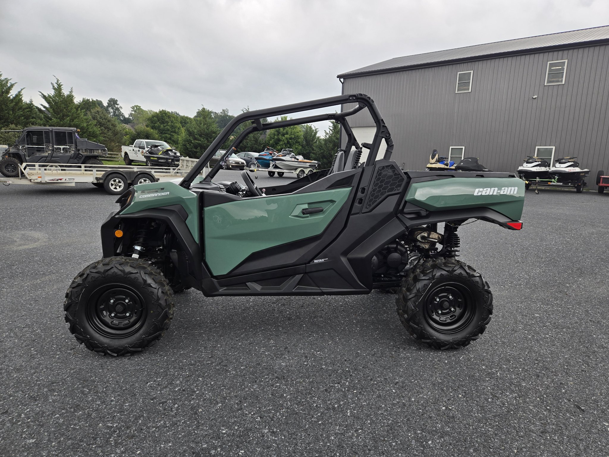 2026 Can-Am Commander DPS 700 in PA | Specs, Price | New Compass