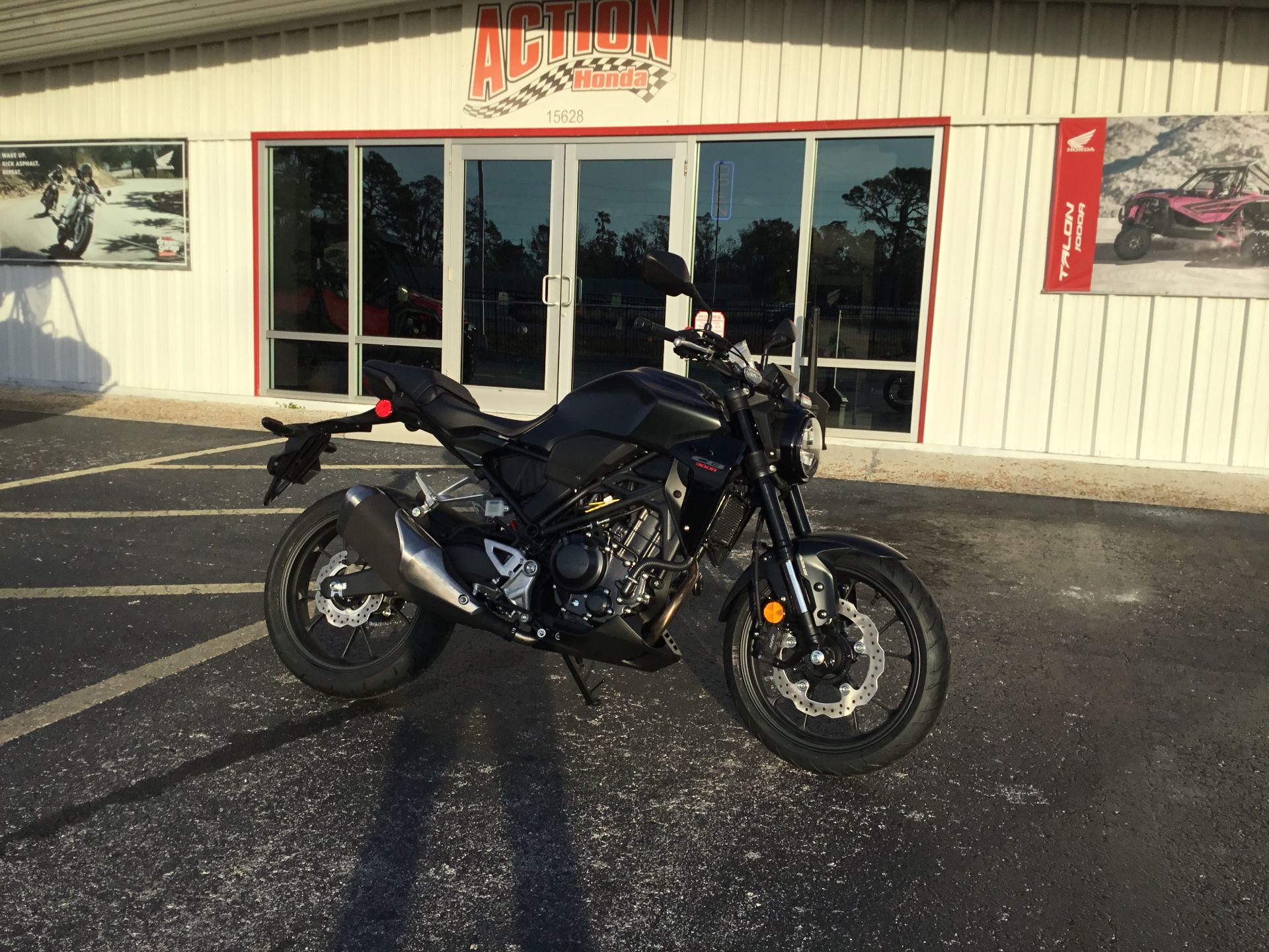 2026 CB300R ABS