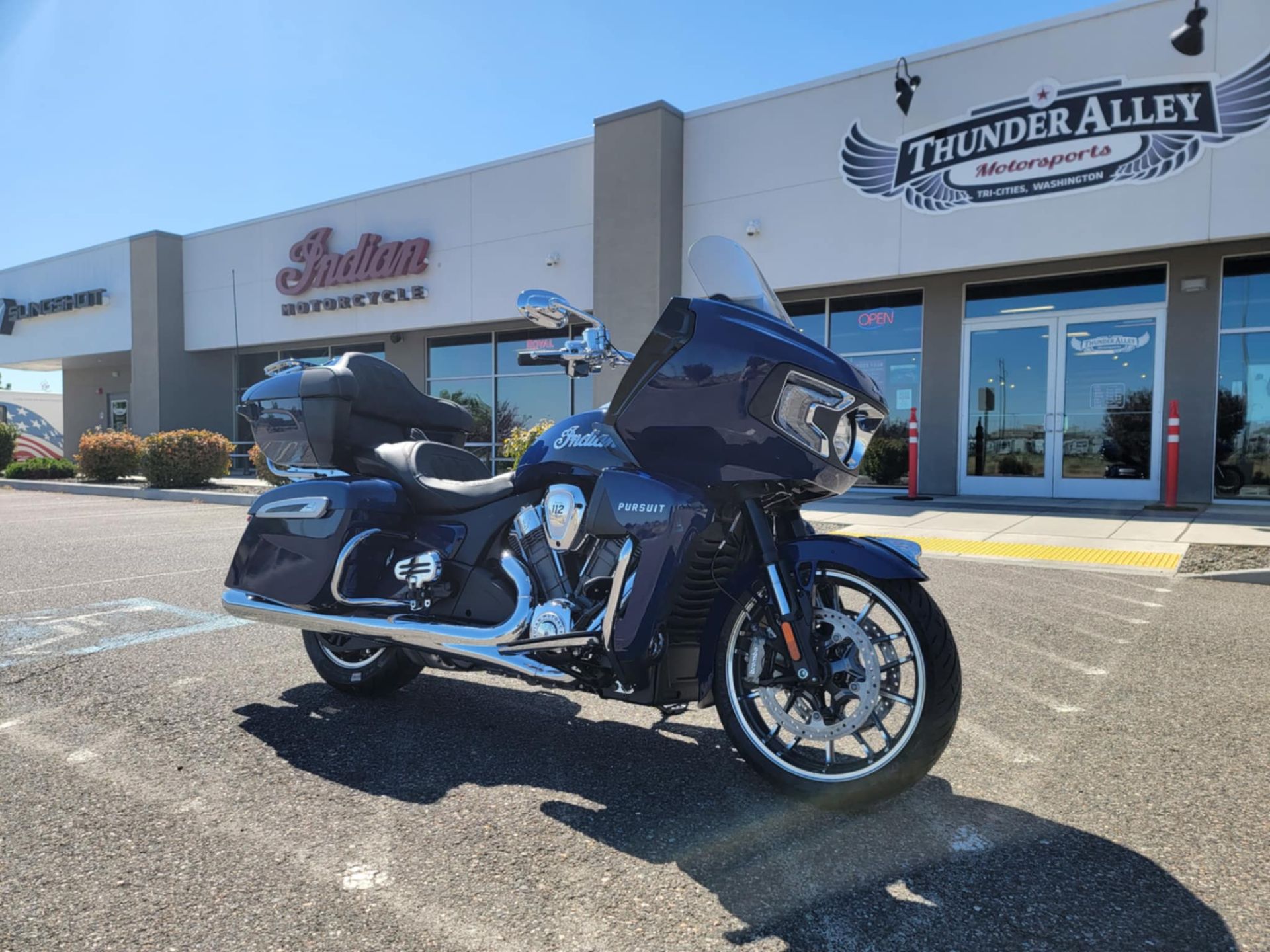 New 2025 Indian Motorcycle Pursuit® Limited® with 112