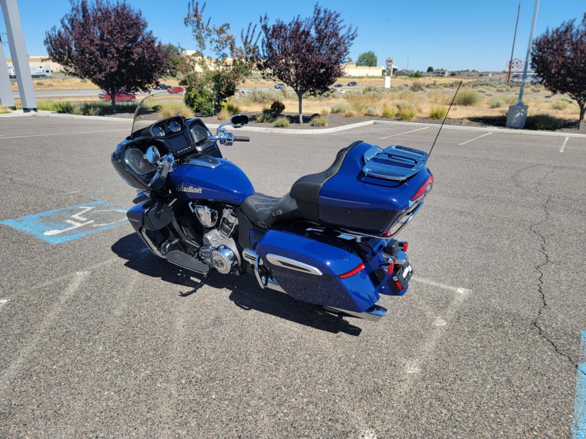 New 2025 Indian Motorcycle Pursuit® Limited® with 112