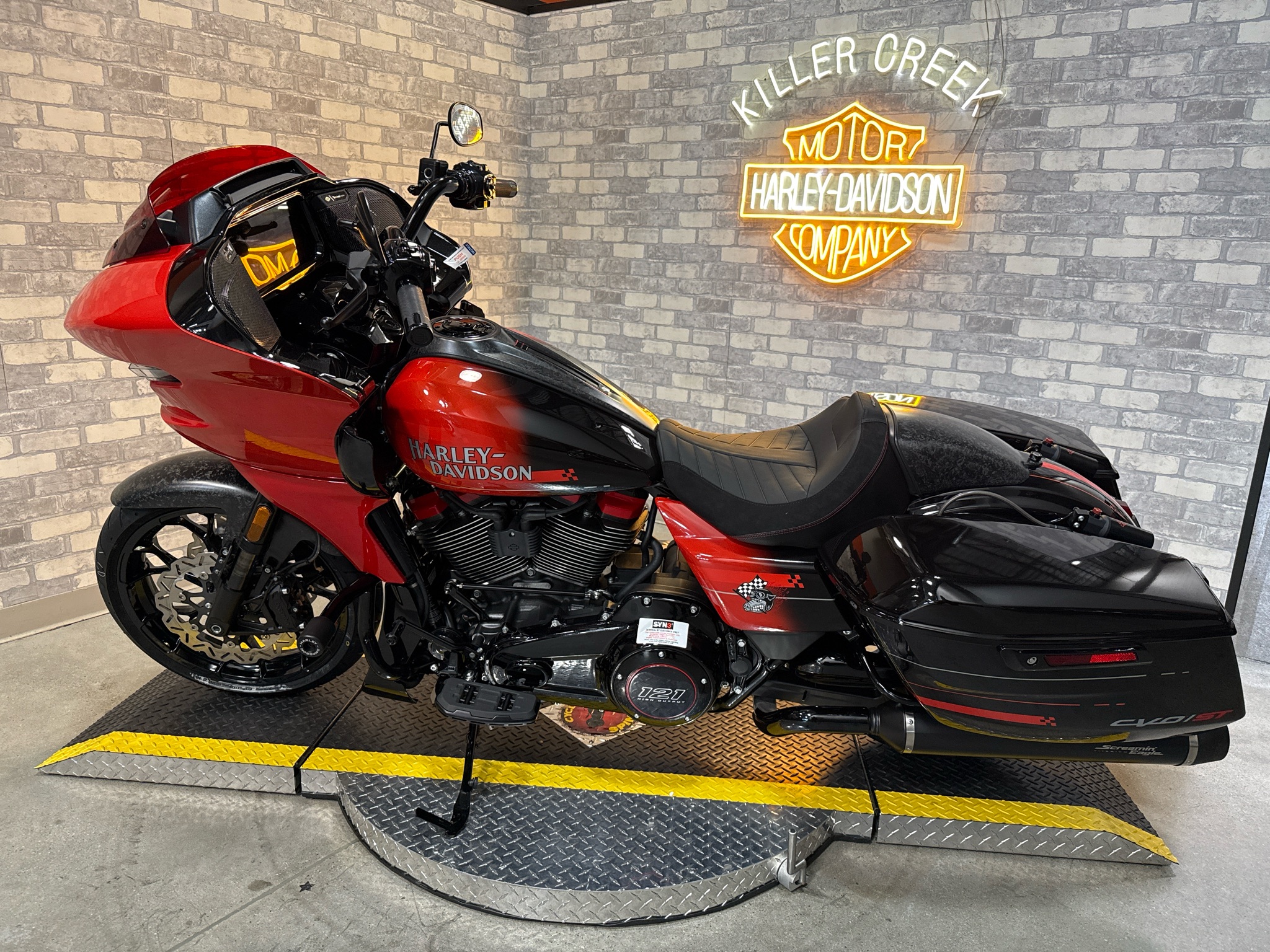 2026 Harley-Davidson CVO Road Glide® ST 3