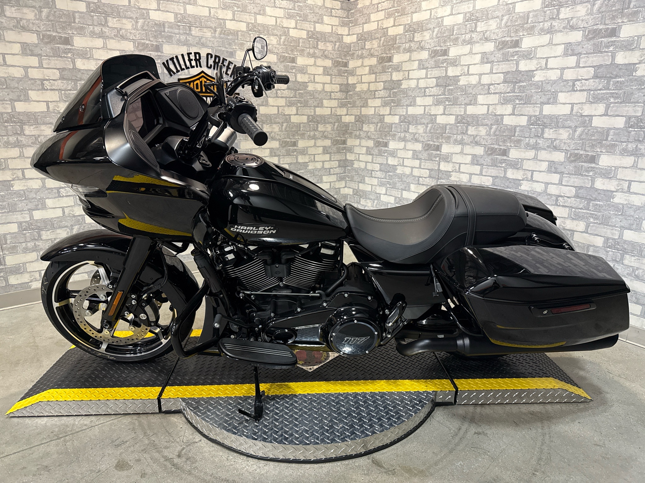2025 Harley-Davidson Road Glide® 3