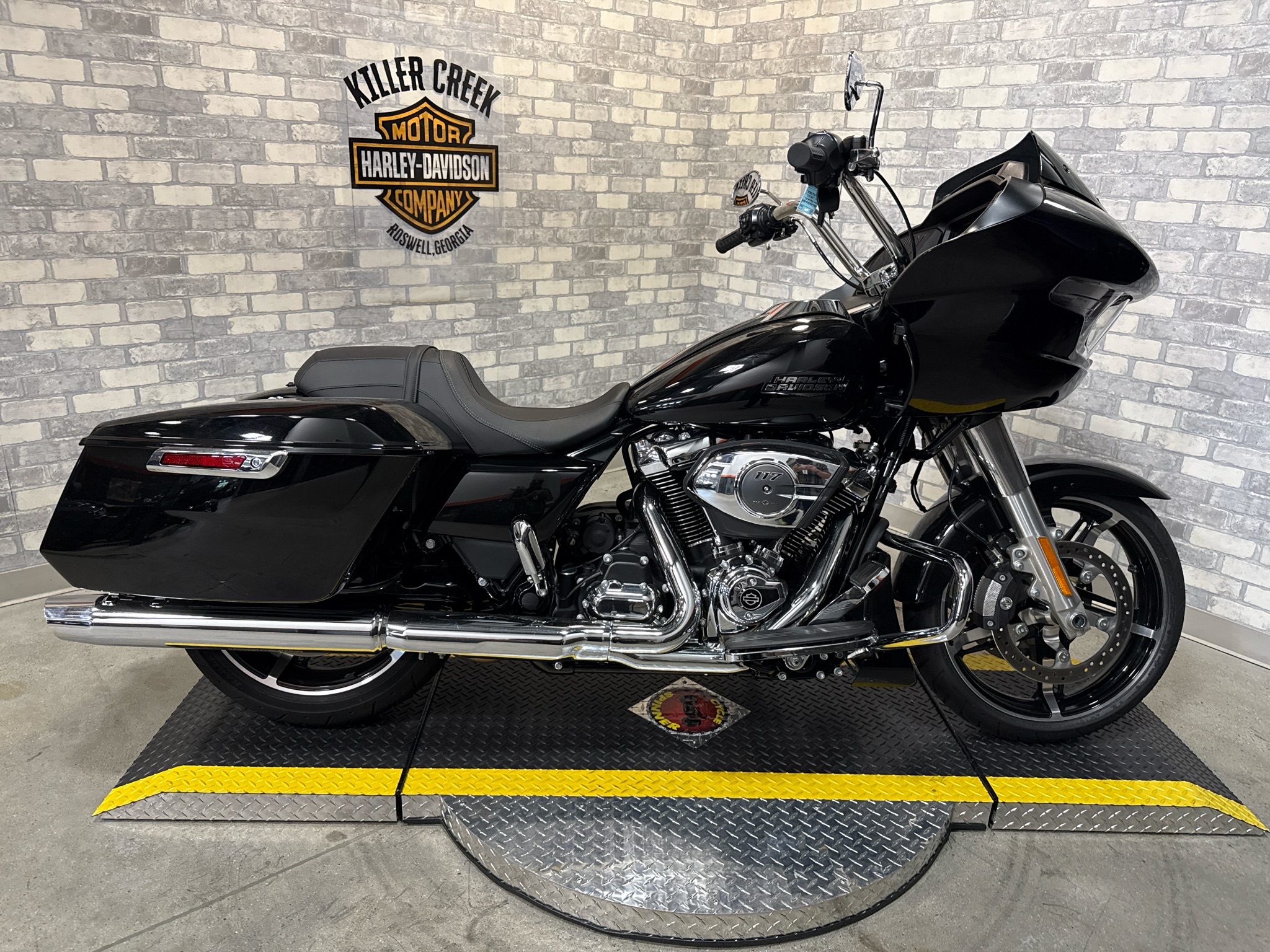 2025 Harley-Davidson Road Glide® 1