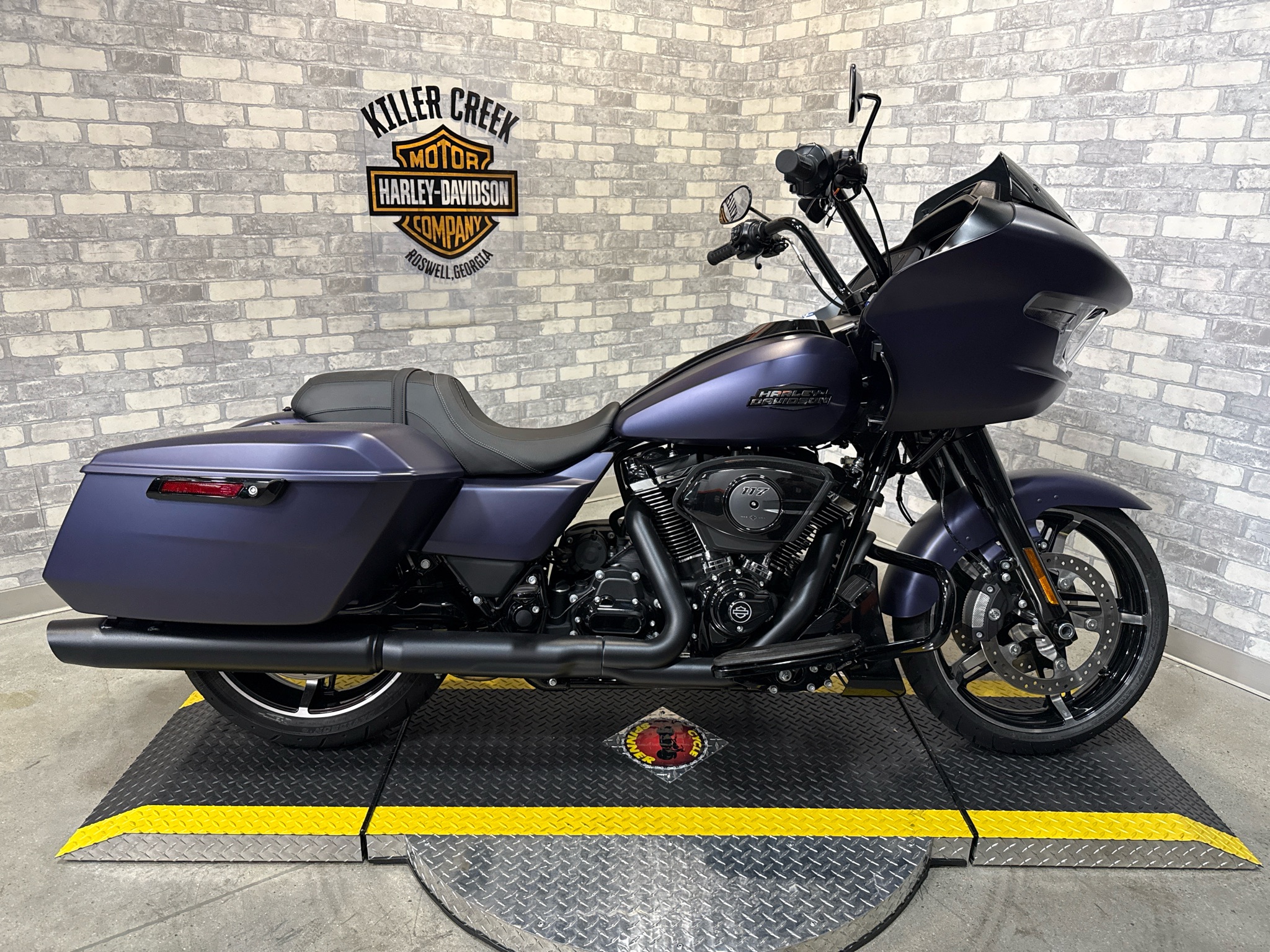 2025 Harley-Davidson Road Glide® 1