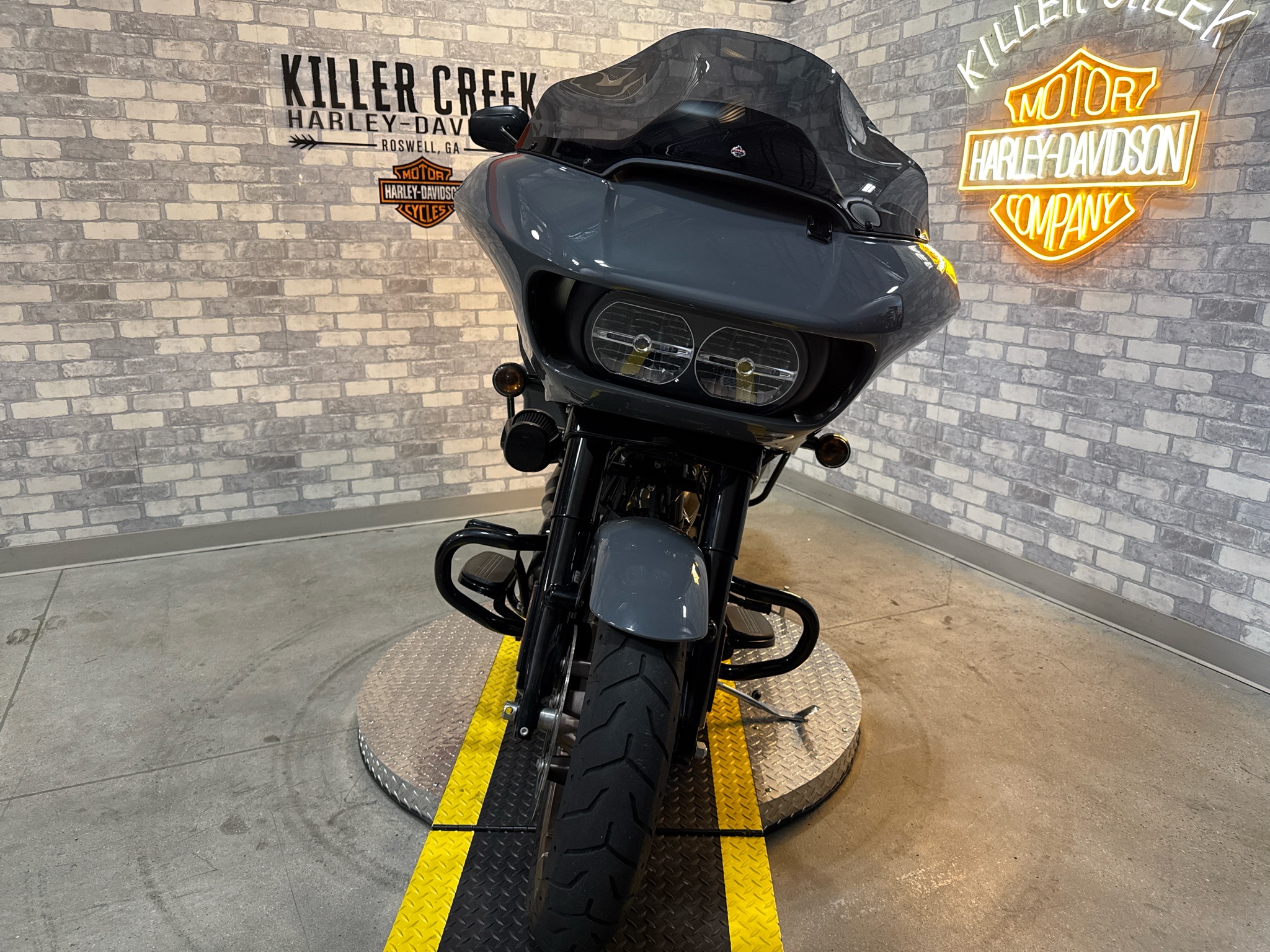 2022 Harley-Davidson Road Glide® ST 2