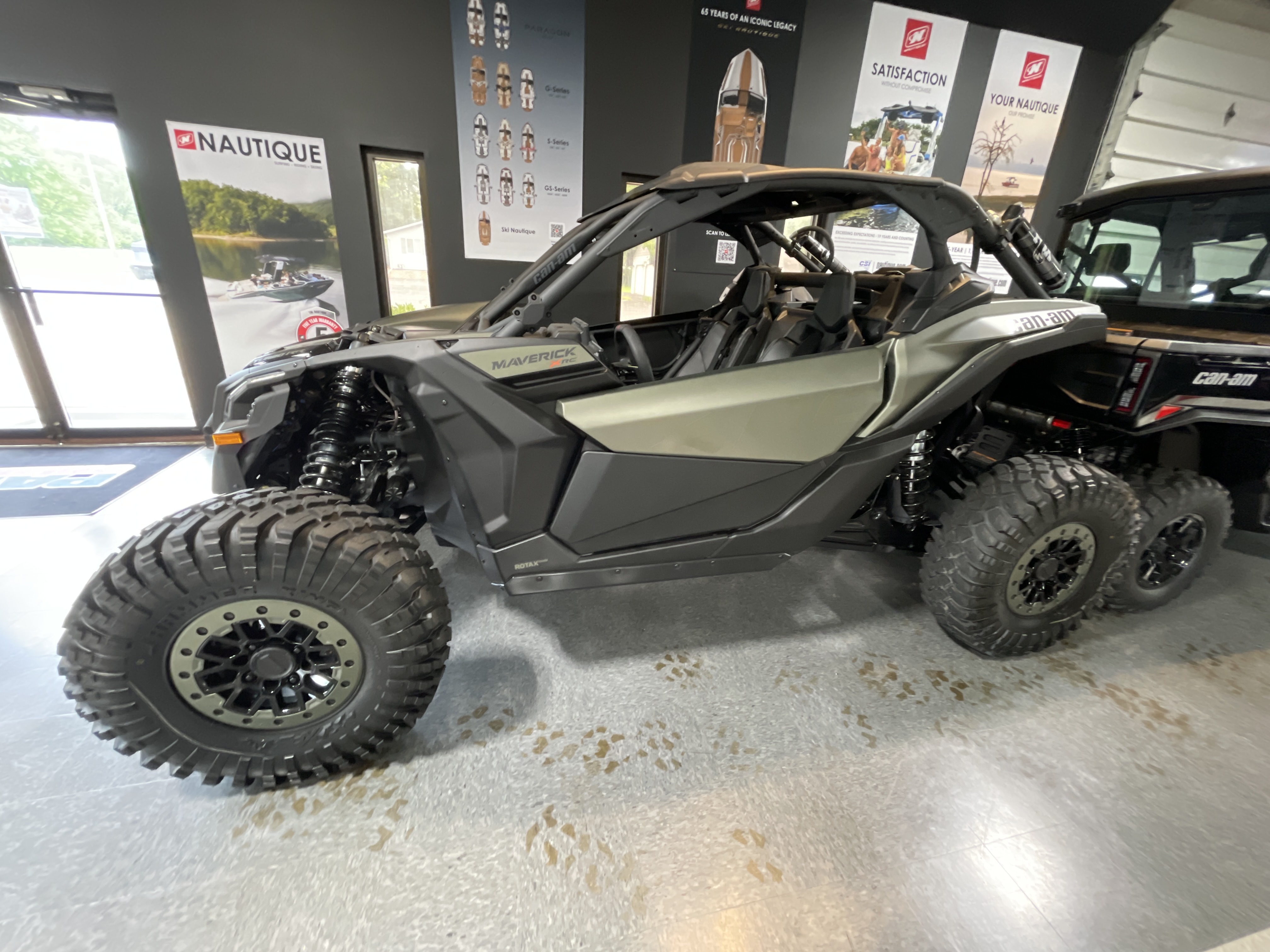 2026 Can-Am Maverick X3 X RC TURBO RR 72