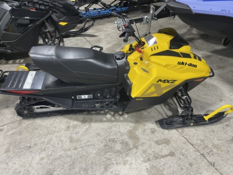 2023 Ski-Doo MXZ 200 ES Cobra 1.0 — photo 1 of 18