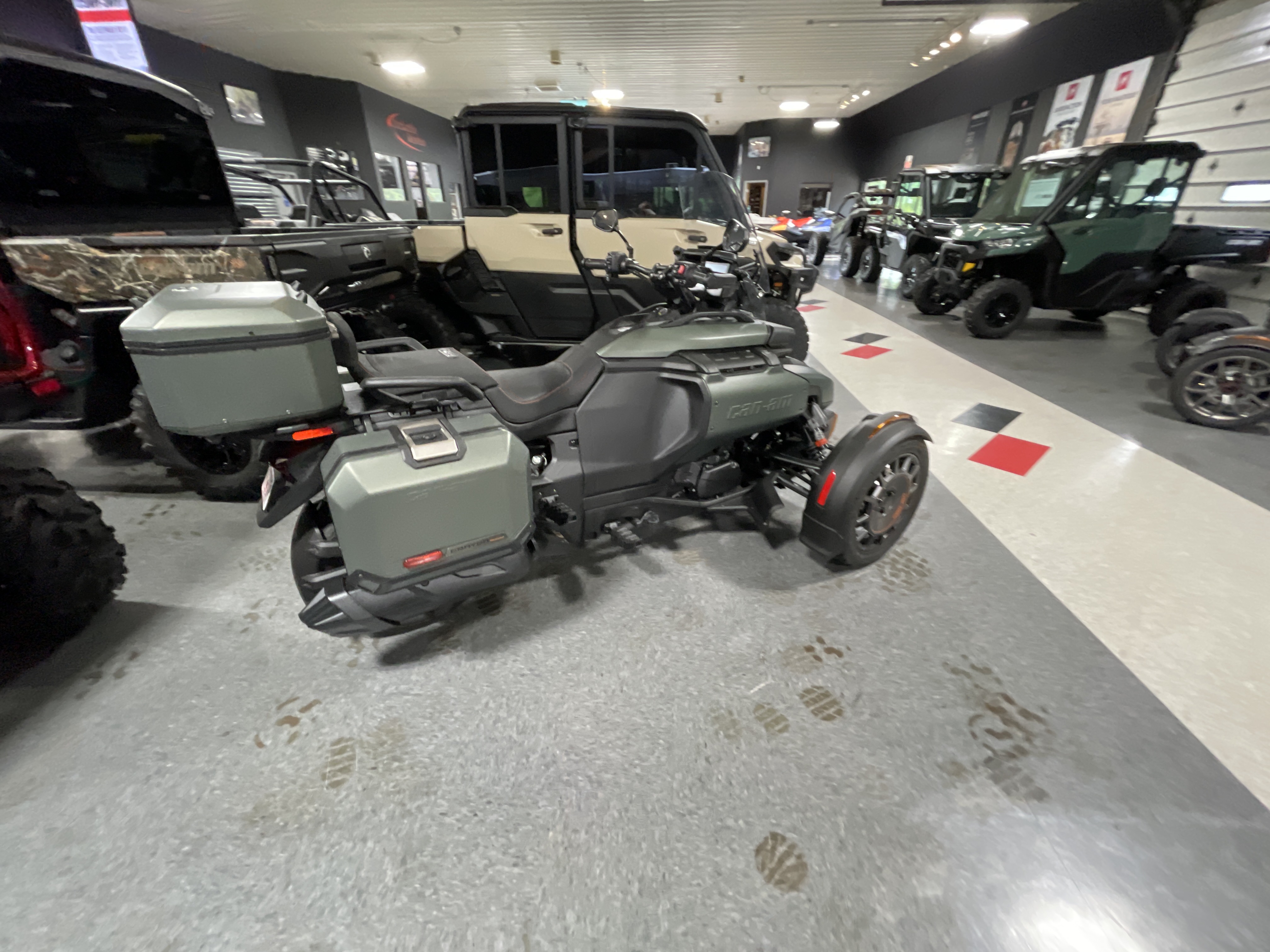 2025 Can-Am Canyon Redrock
