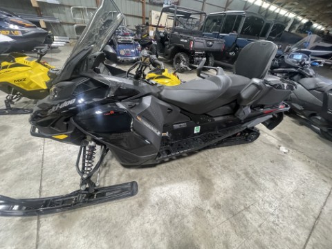 2024 Ski-Doo Grand Touring LE 900 ACE Turbo R Silent Track II 1.25 — photo 1 of 16