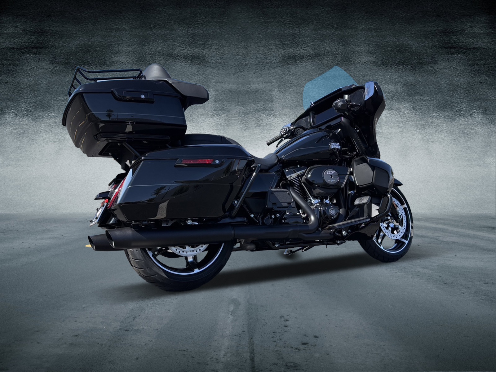 2025 Harley-Davidson Street Glide® Ultra 3