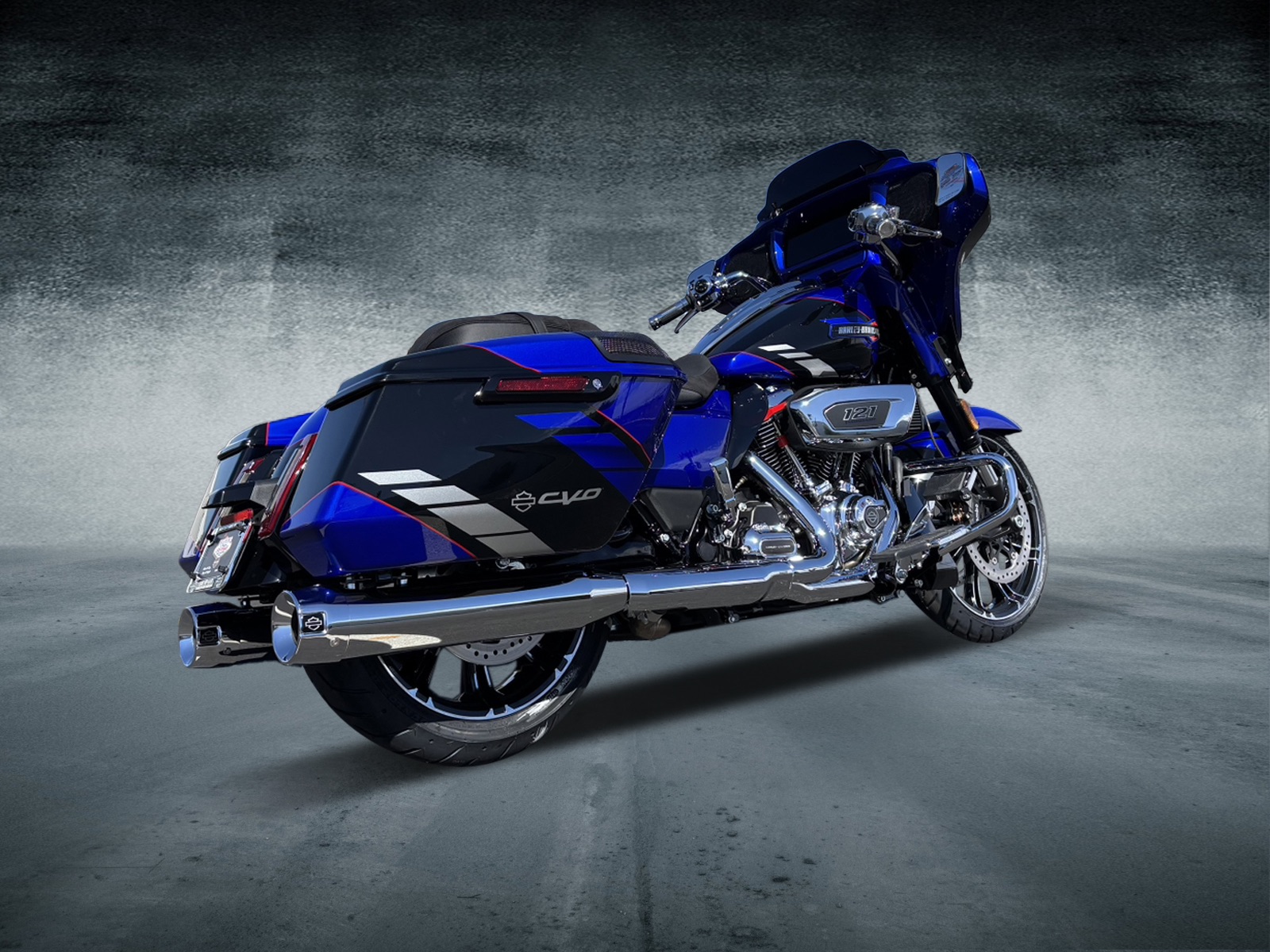 2025 Harley-Davidson CVO Street Glide® 3
