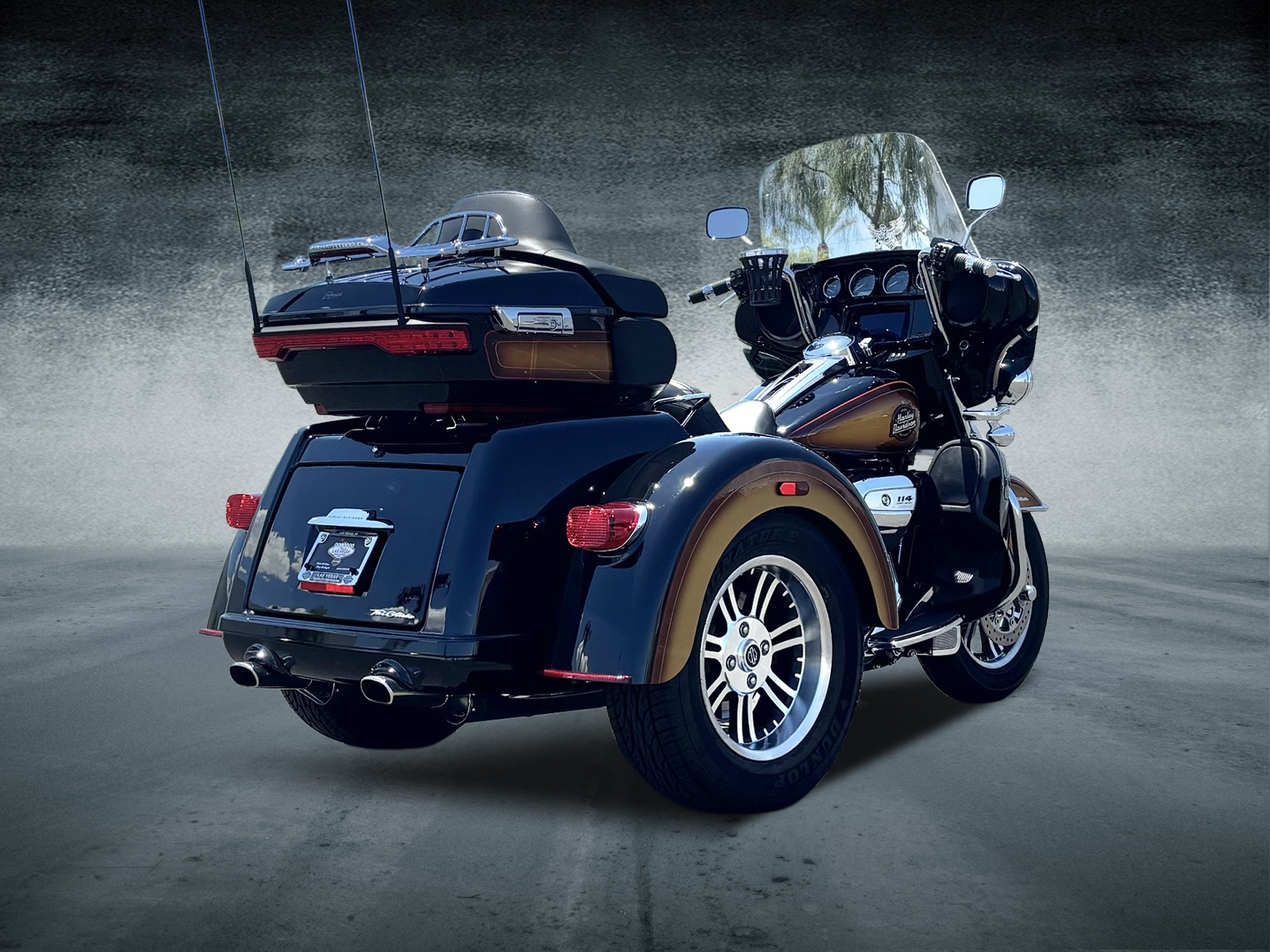 2024 Harley-Davidson Tri Glide® Ultra 3