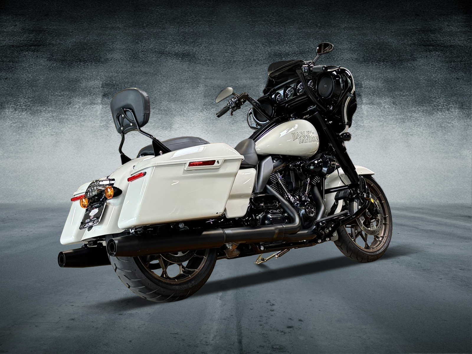 2023 Harley-Davidson Street Glide® ST 3