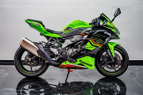 2023 NINJA ZX-10R KRT EDITION Motorcycle | Canadian Kawasaki