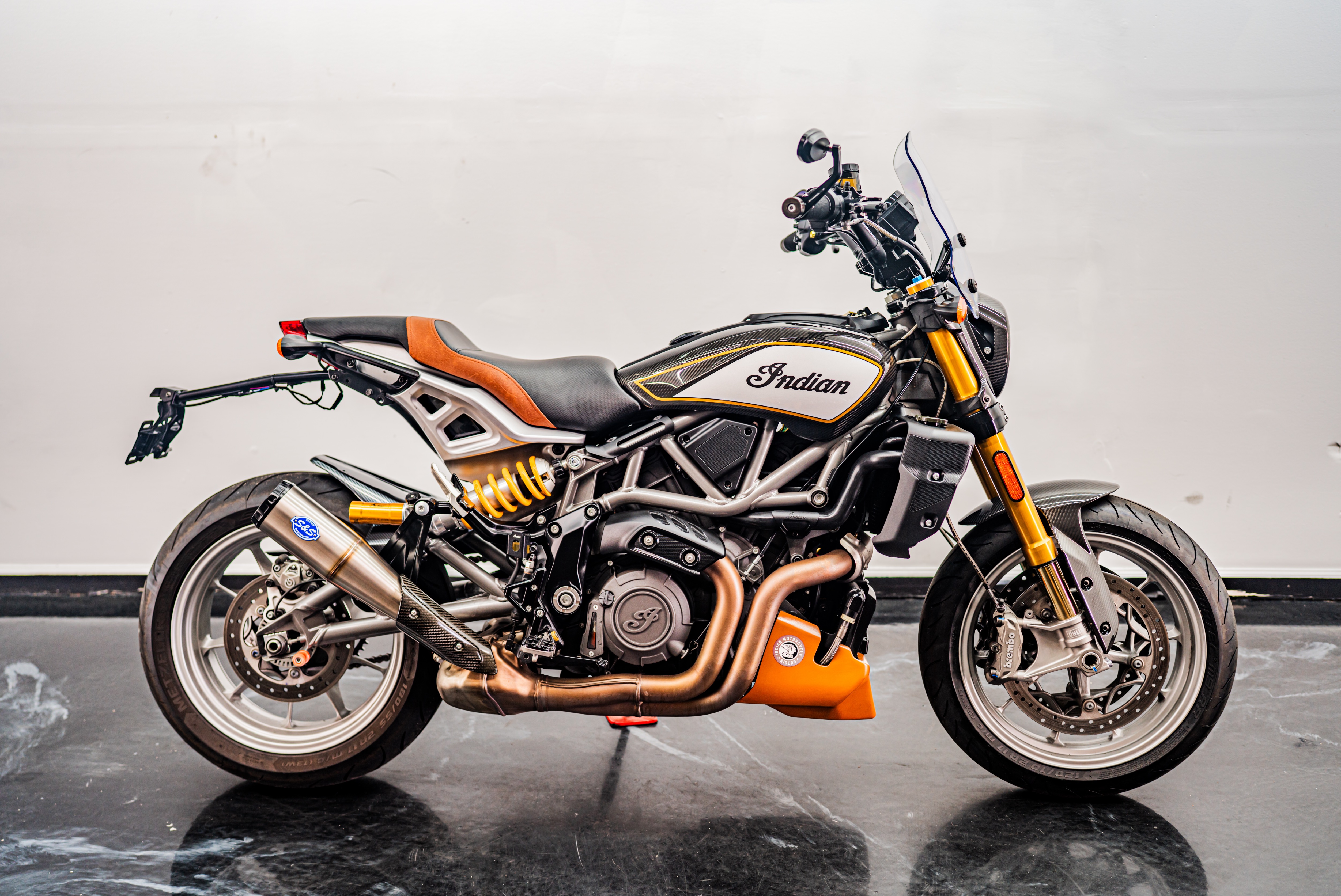 2023 Indian Motorcycle FTR R Carbon