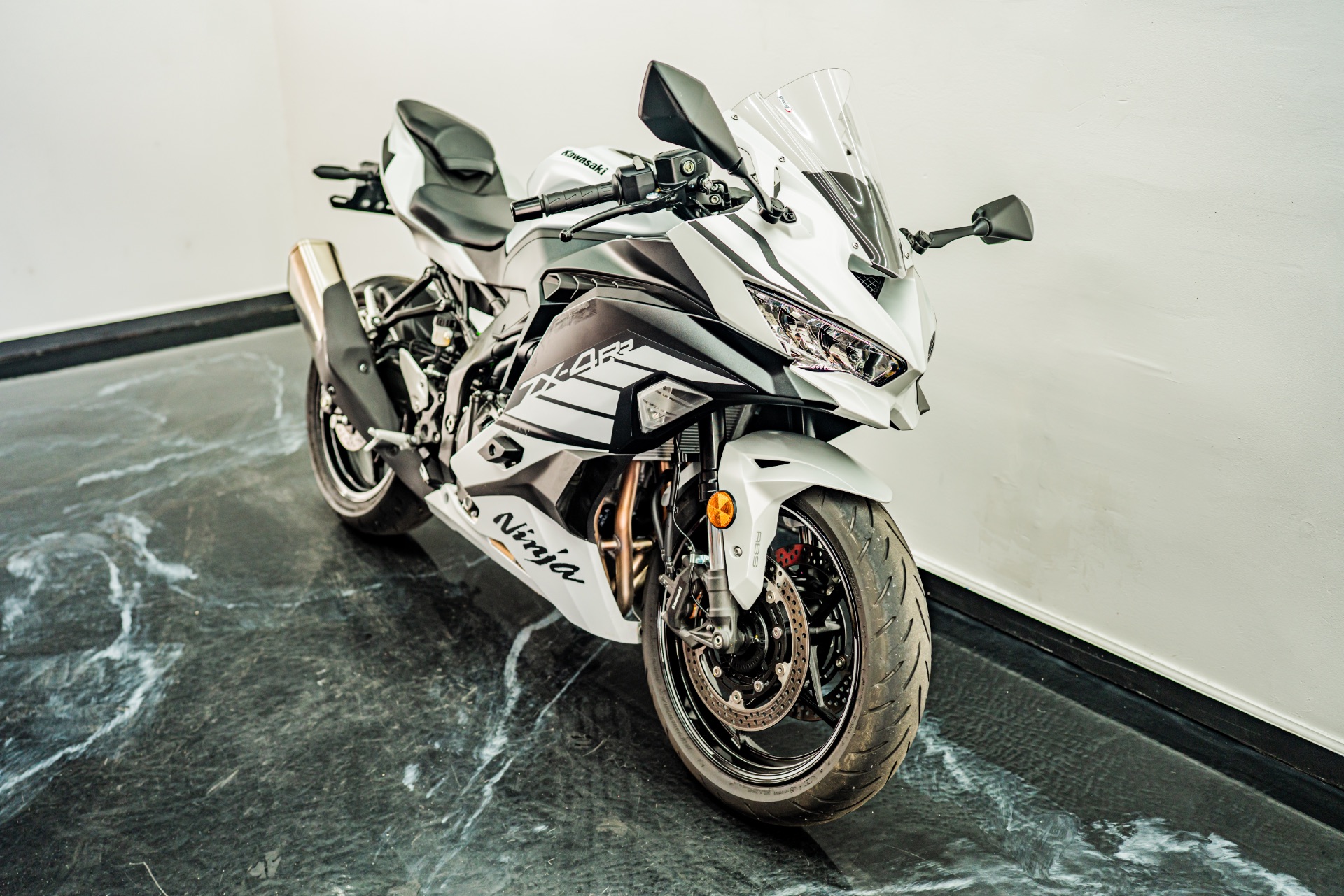 Used 2025 Kawasaki Ninja ZX-4RR ABS, Jacksonville FL | Specs
