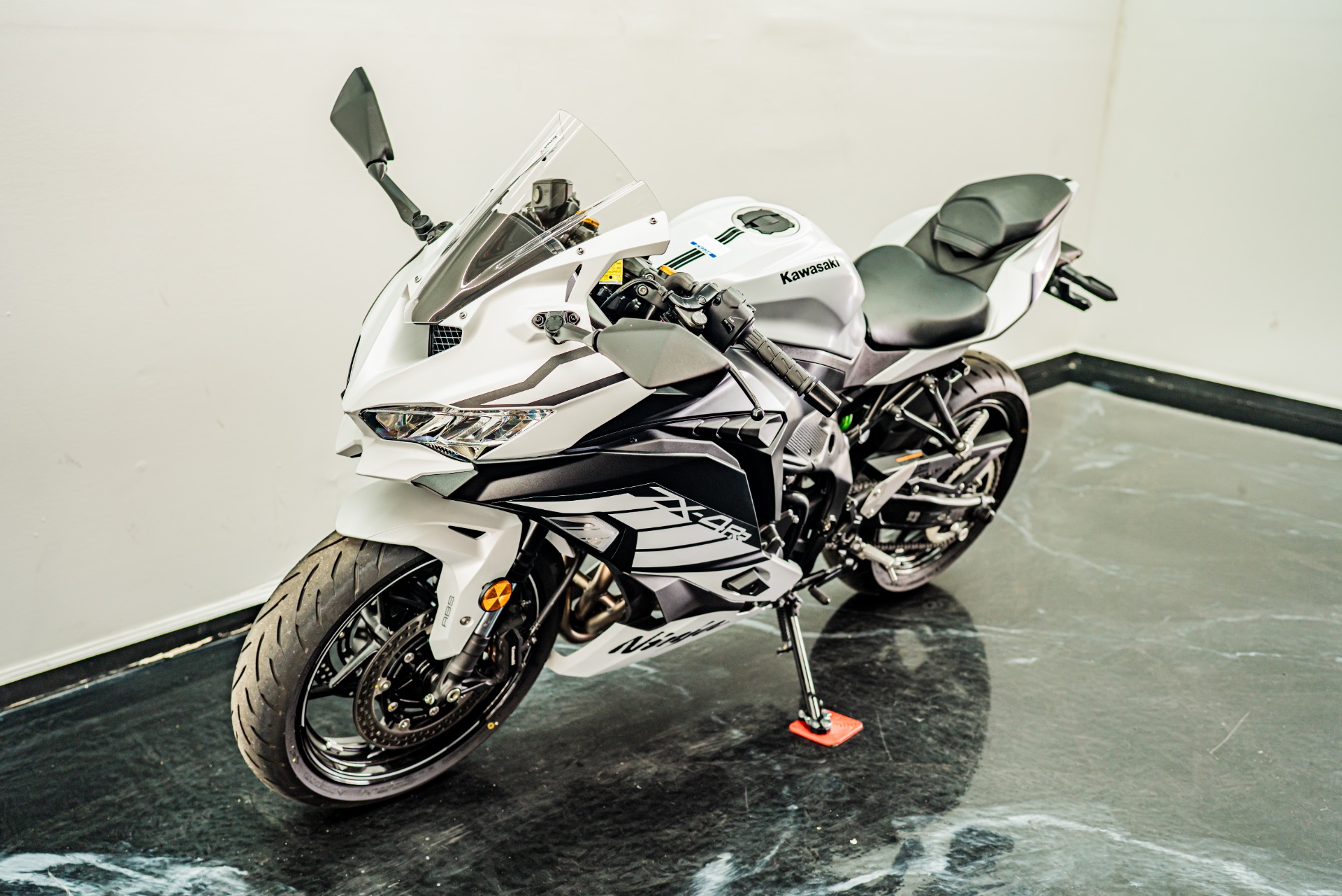 Used 2025 Kawasaki Ninja ZX-4RR ABS, Jacksonville FL | Specs