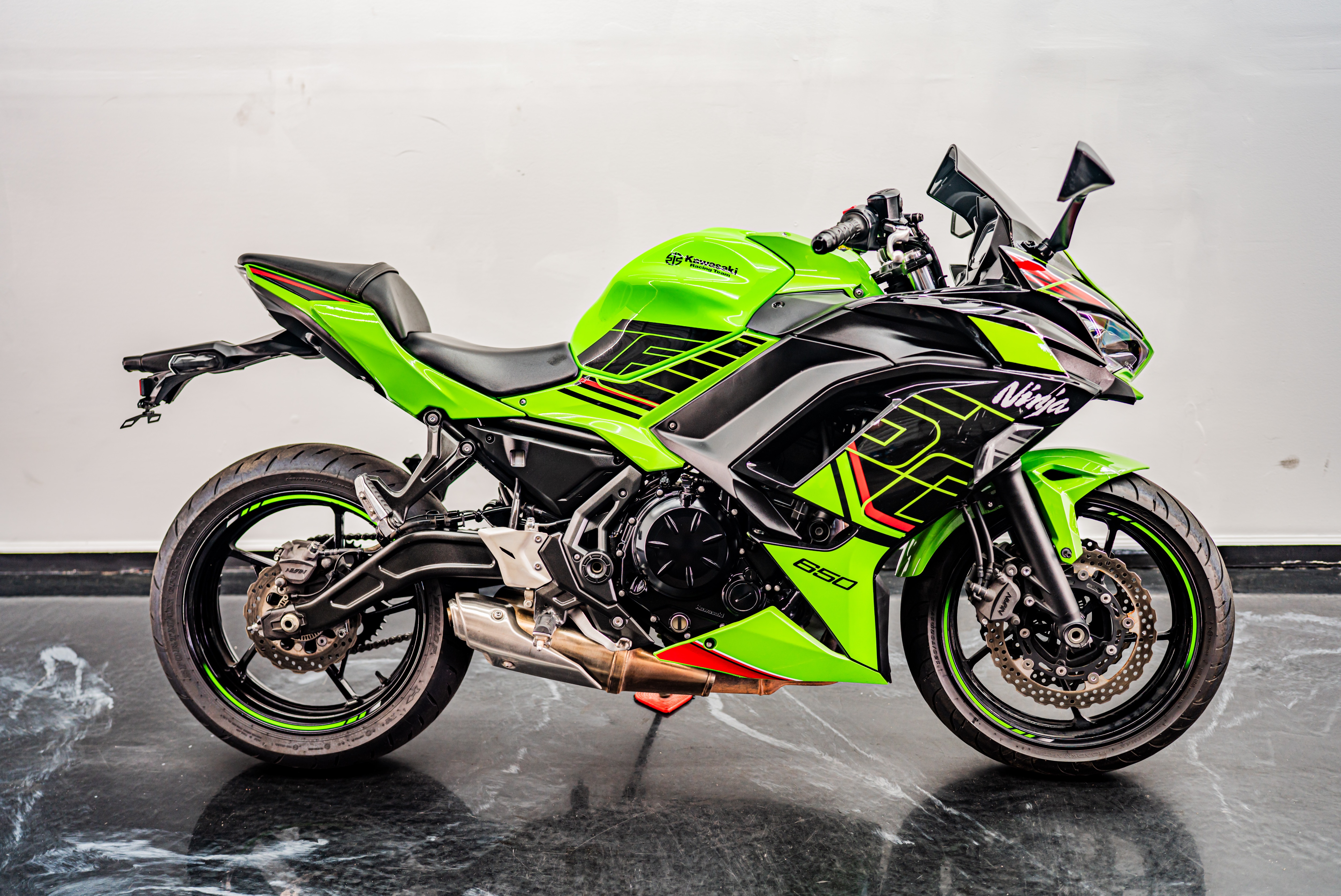 2023 Kawasaki Ninja 650 ABS KRT Edition