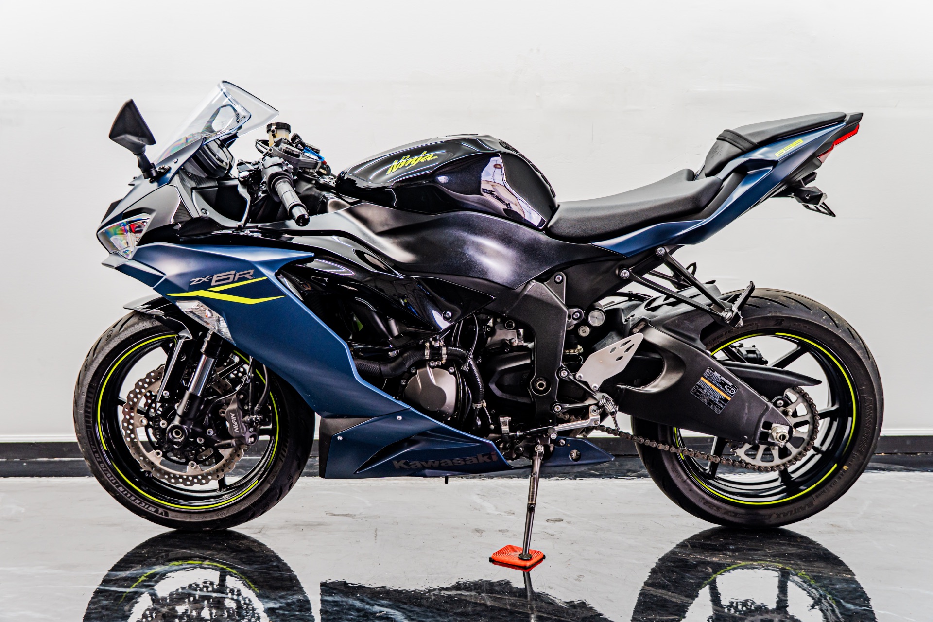 新品 NOIR COLLECTOR'S BOX LIMITED EDITION Kawasaki ZX6R 636 NINJA Standard exhaust bottom collector