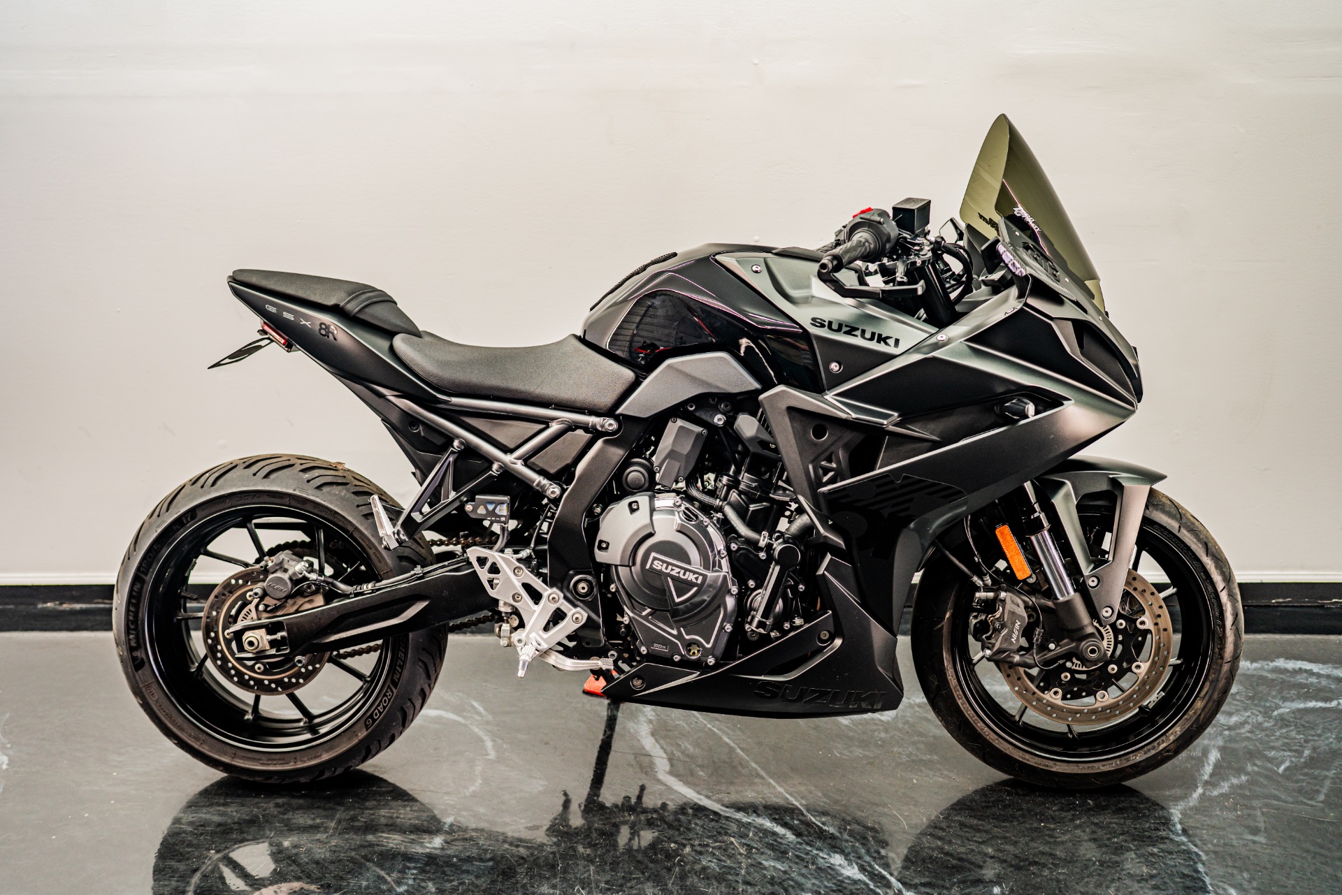 Used 2025 Suzuki GSX-8R, Jacksonville FL | Specs, Price, Photos