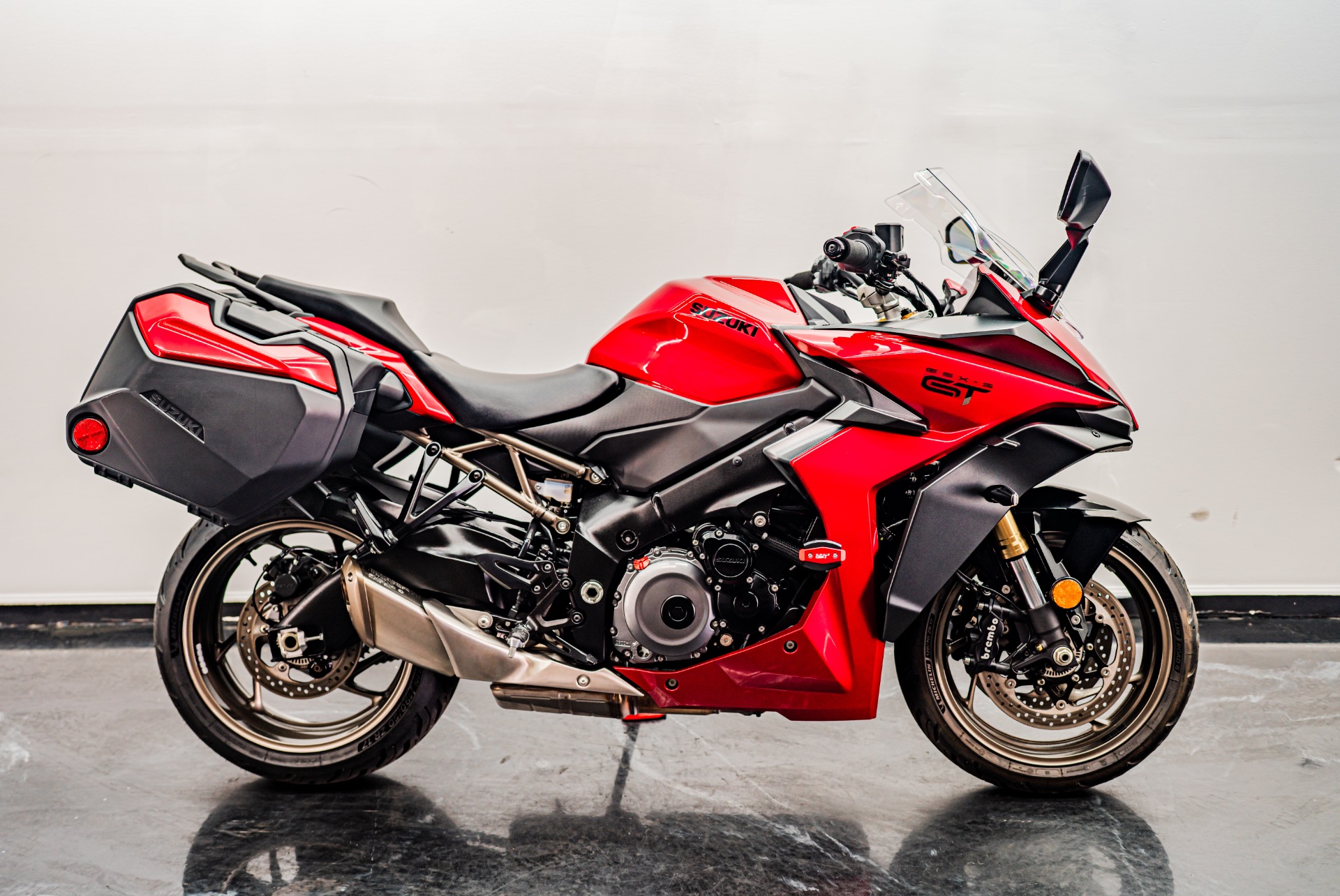 2024 Suzuki GSX-S1000GT+