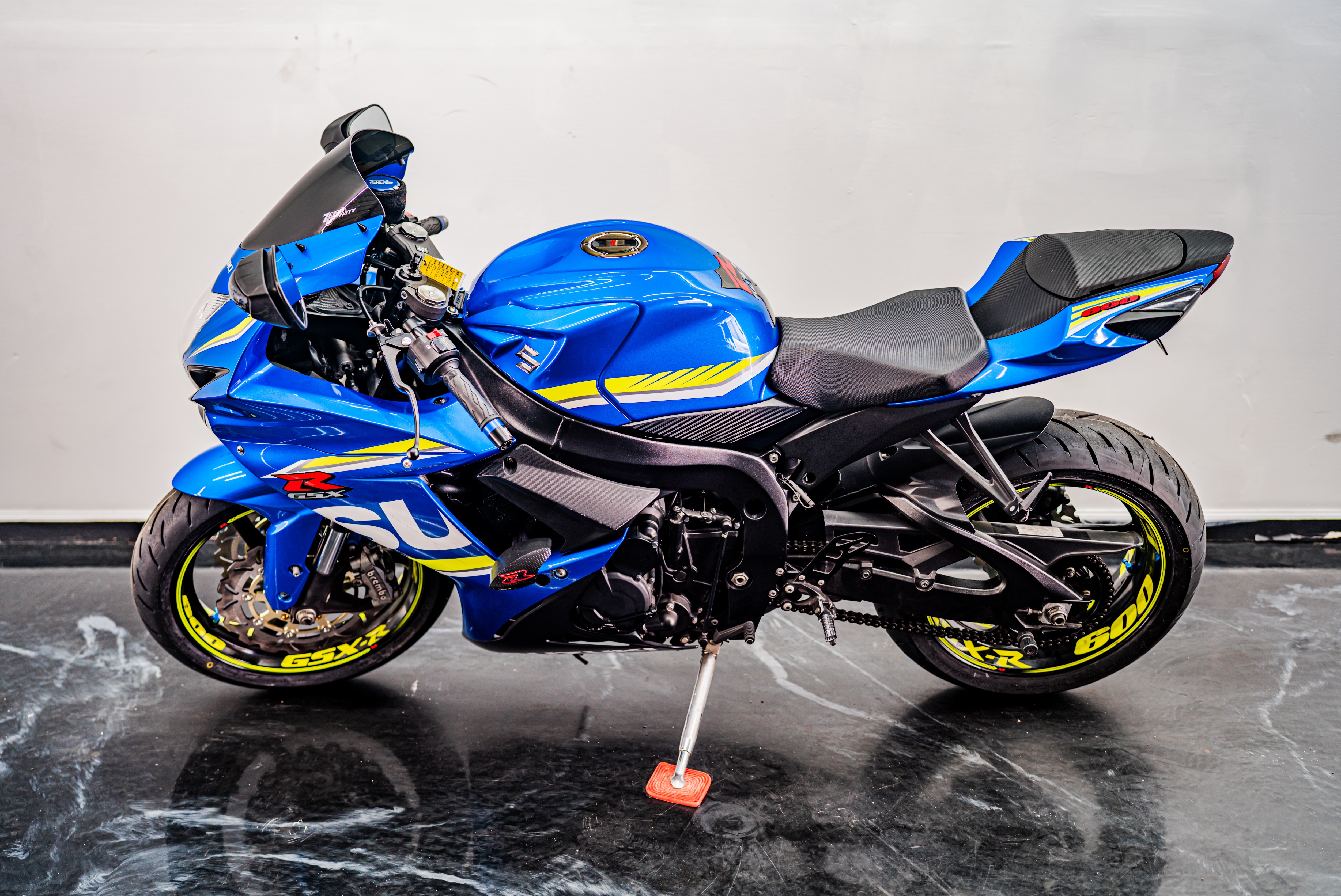 2017 Suzuki GSX-R600 12