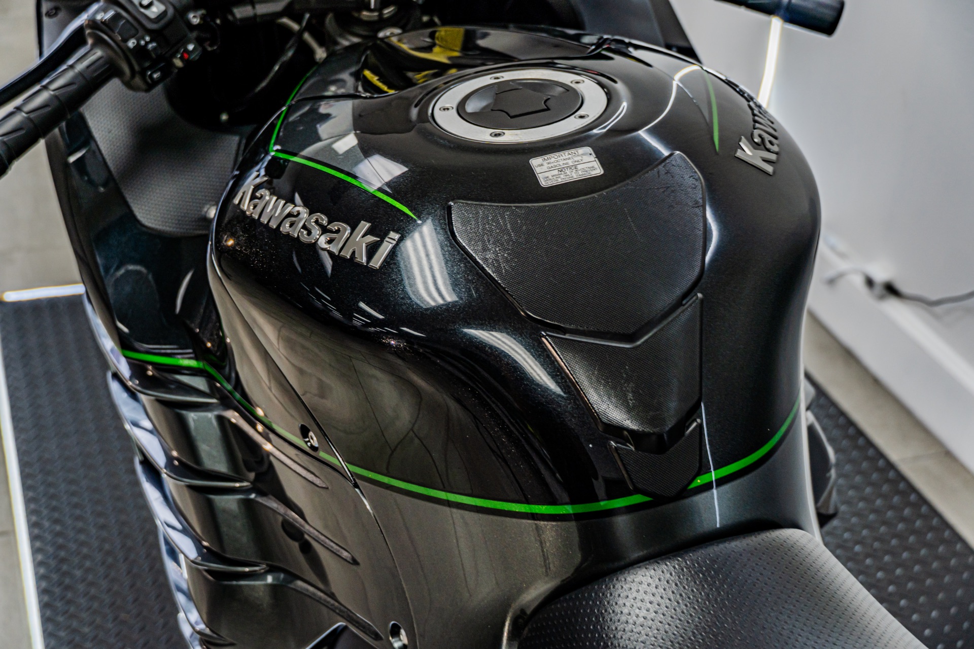 Used 2019 Kawasaki Ninja ZX-14R, Jacksonville FL | Specs Used 2019 Kawasaki Ninja ZX-14R, Jacksonville FL | Specs
