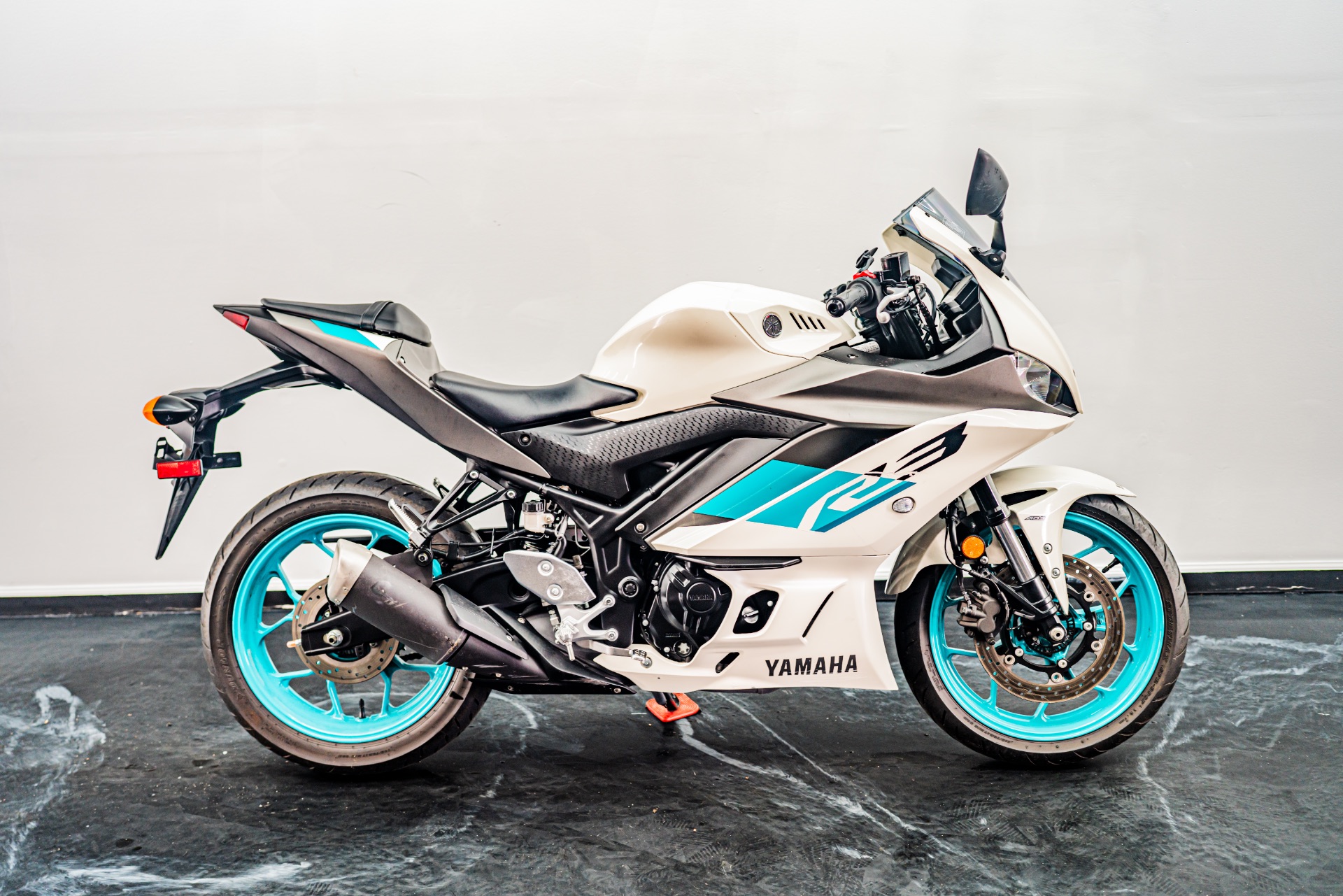 Used 2024 Yamaha YZF-R3, Jacksonville FL | Specs, Price, Photos
