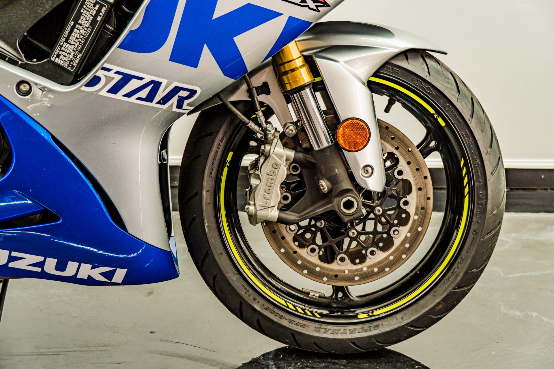 2021 Suzuki GSX-R750 photo 2