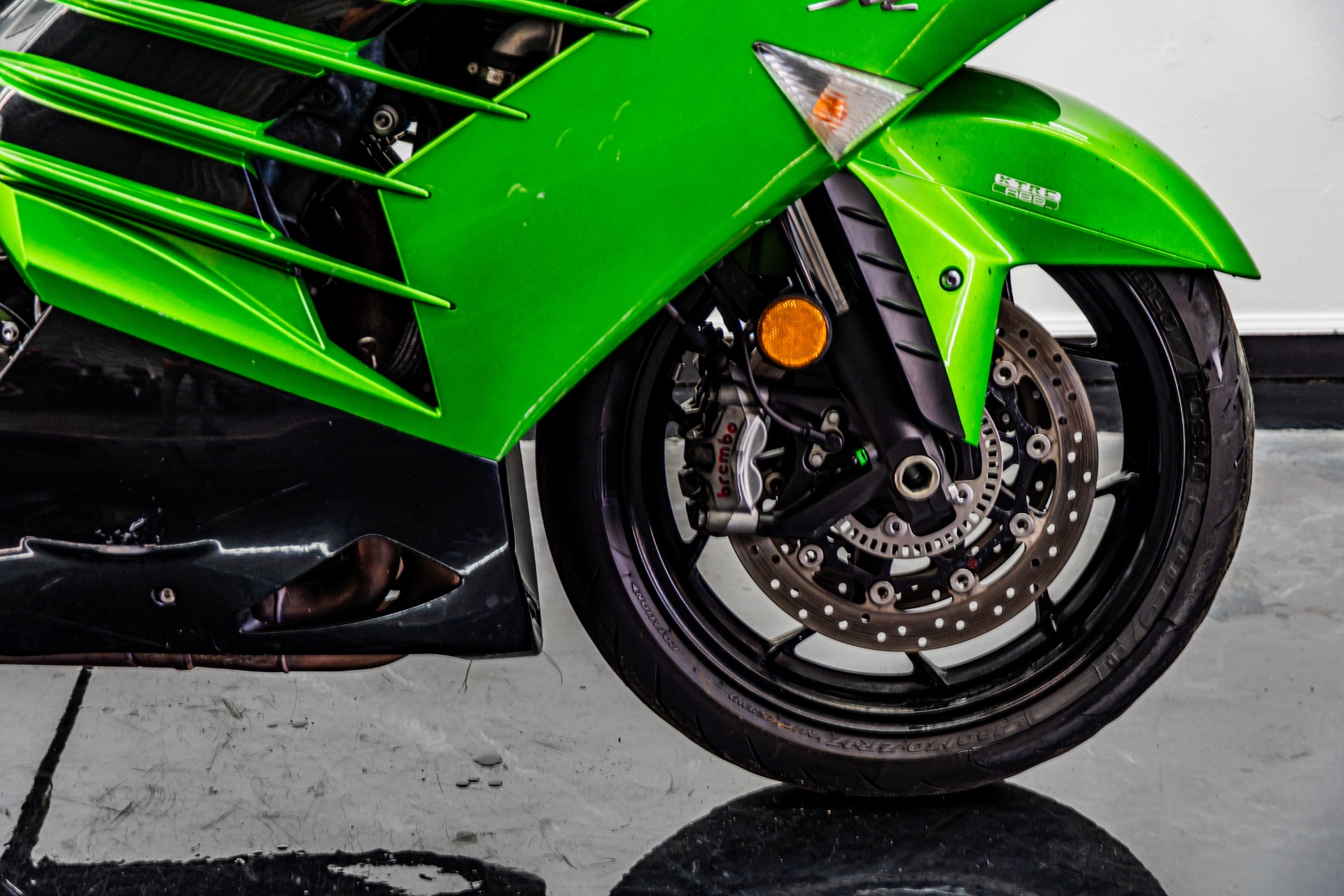 2017 Kawasaki Ninja ZX-14R photo 3