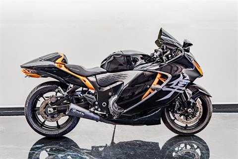 Hayabusaページ Spec Comparison: Kawasaki ZX-14R vs Suzuki Hayabusa – Firstpost