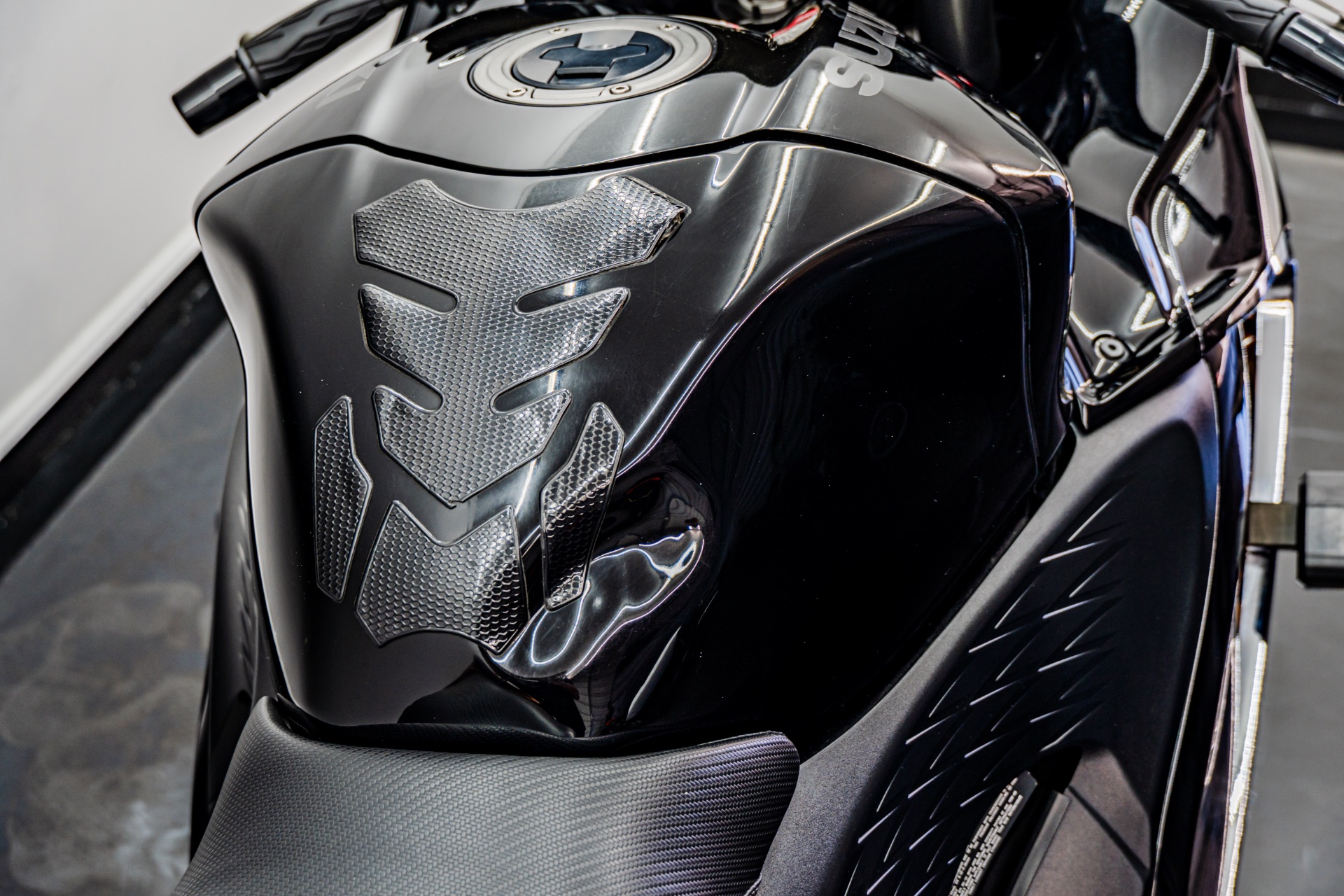 2022 Suzuki Hayabusa photo 4