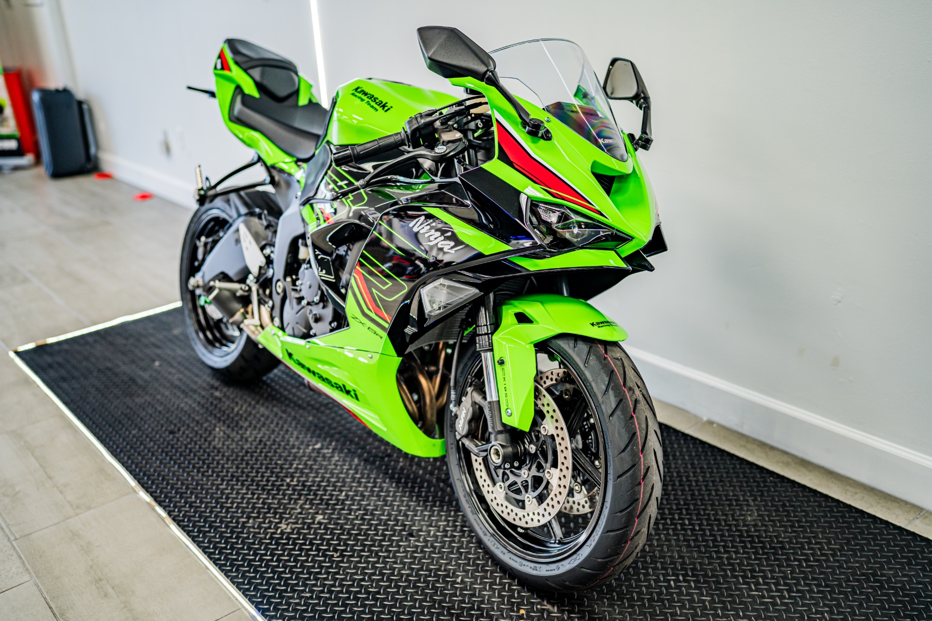 New 2024 Kawasaki Ninja ZX-6R ABS KRT Edition, Columbia MO