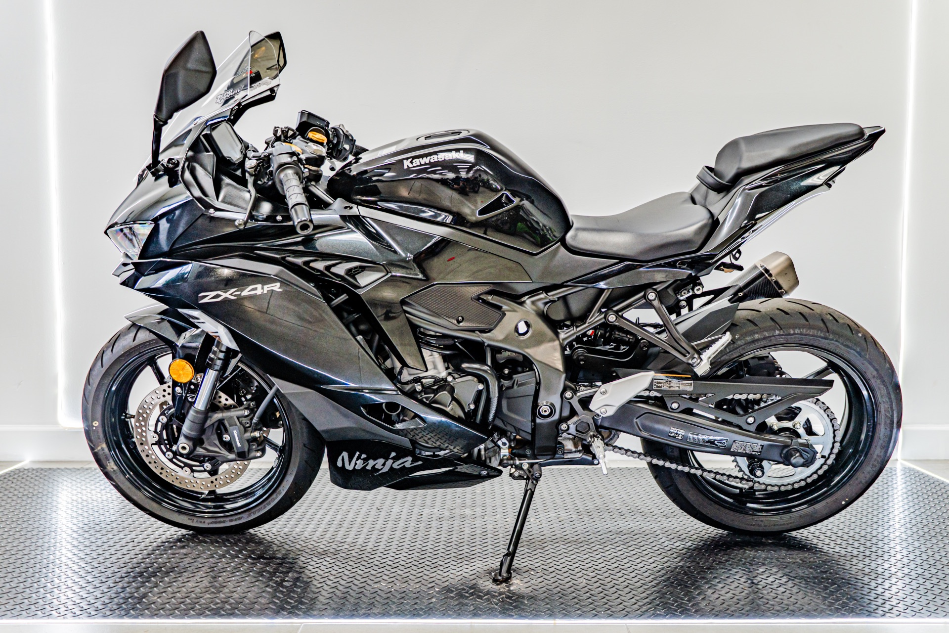Used 2024 Kawasaki Ninja ZX-4R ABS, Jacksonville FL | Specs Used 2024 Kawasaki Ninja ZX-4R ABS, Jacksonville FL | Specs