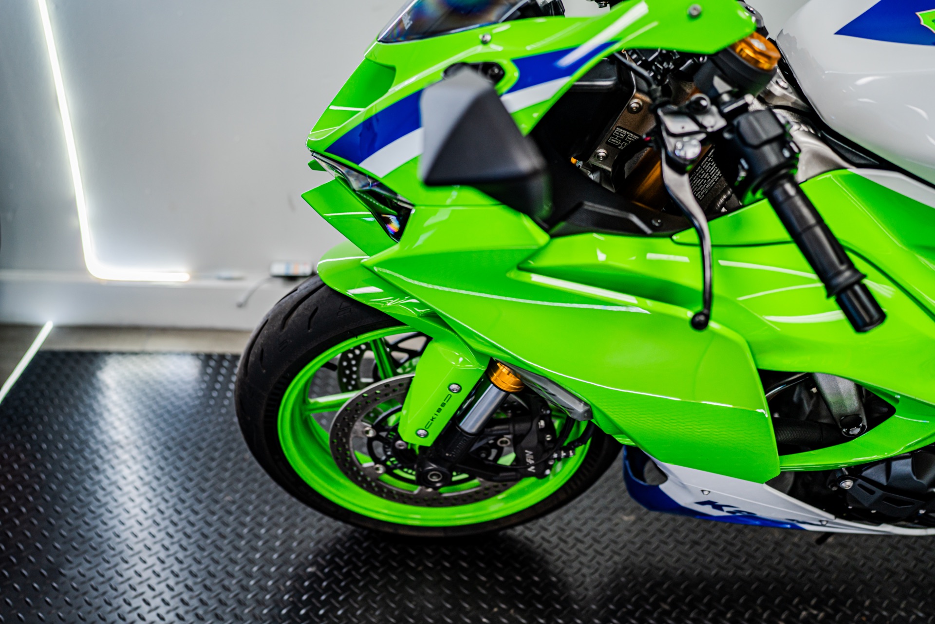 2024 Kawasaki ZX-6R ZX636JR photo 4