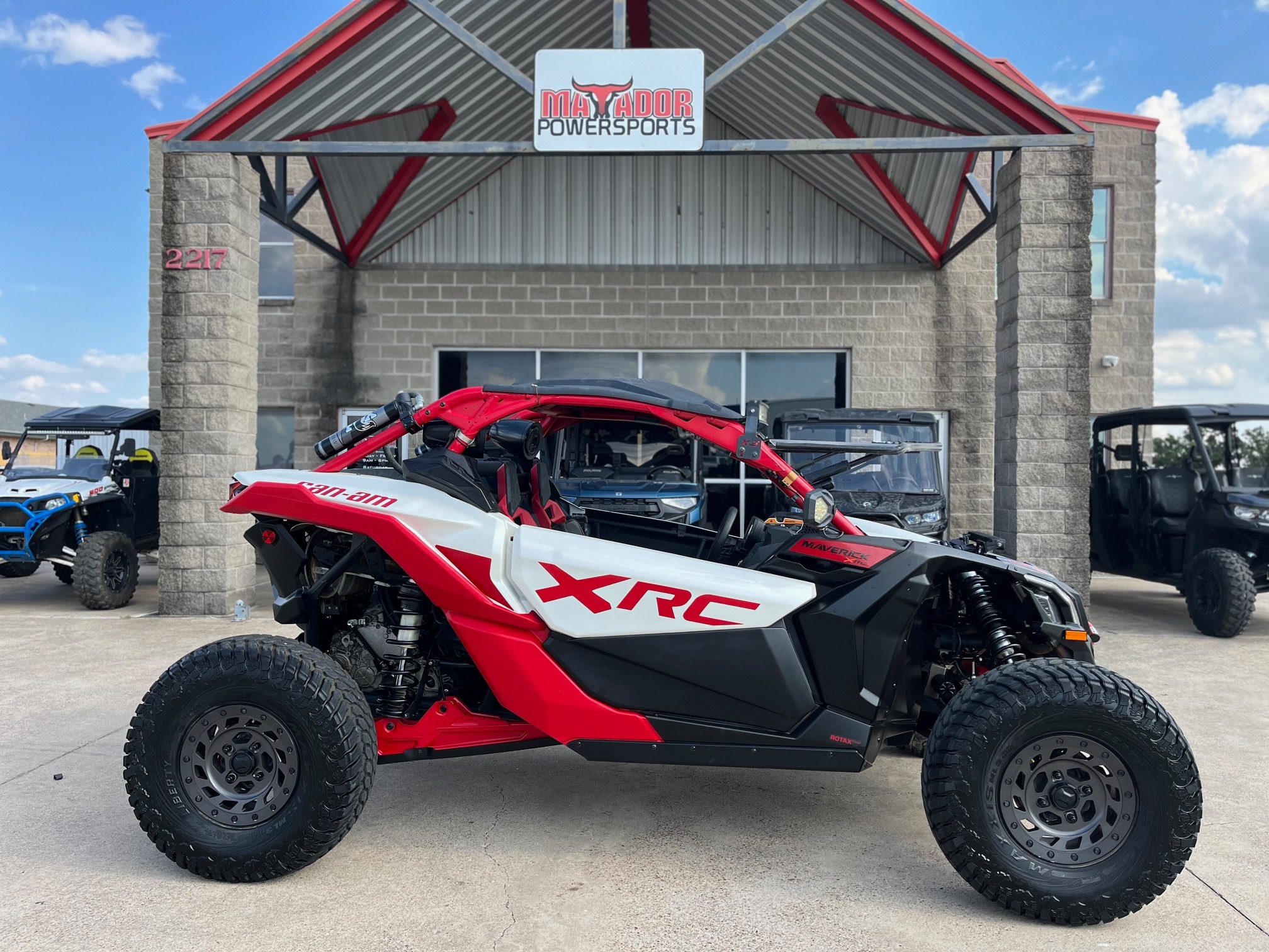 2024 Can-Am™ Maverick X3 X RC Turbo RR 72 9